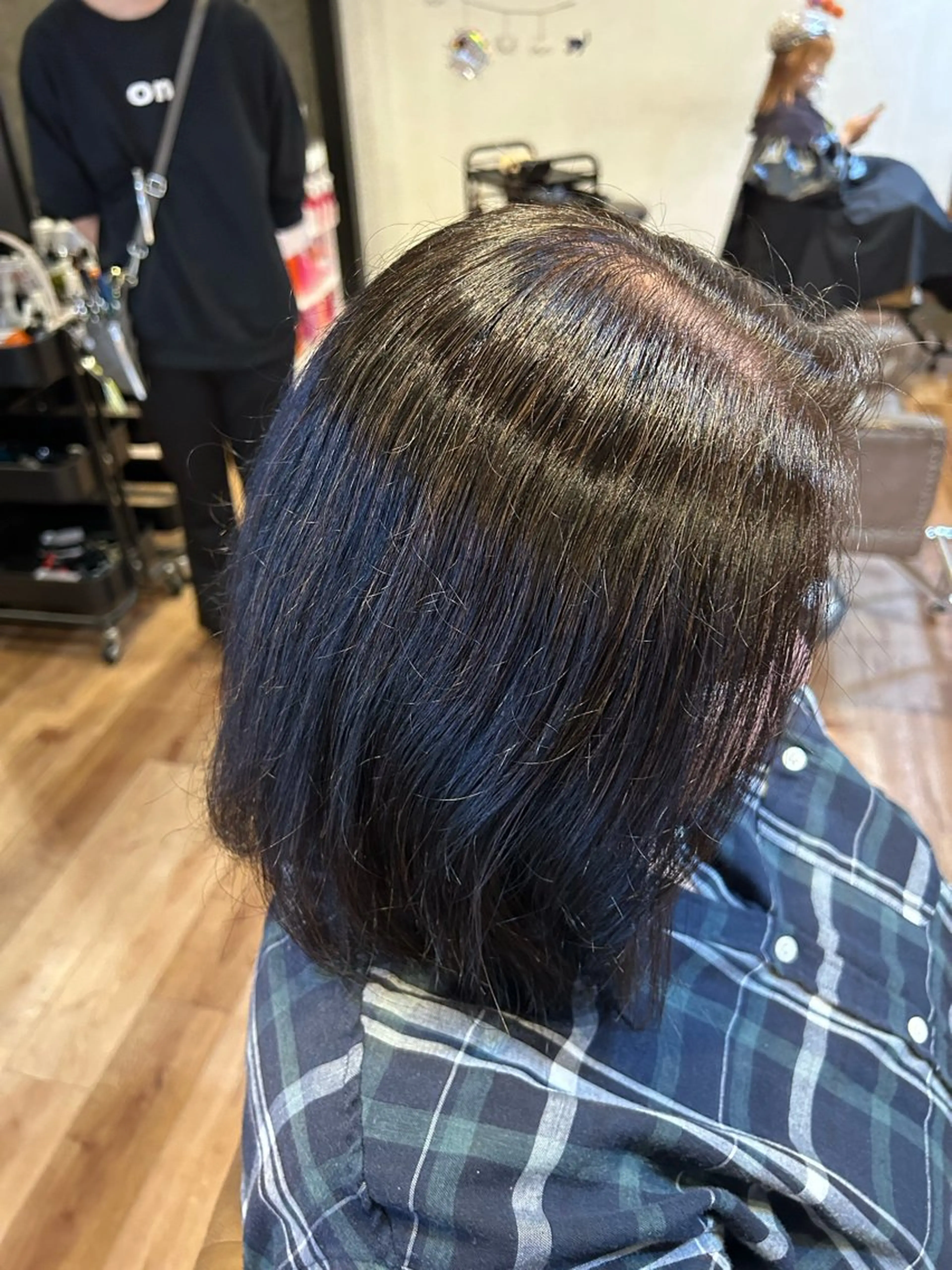 ミディアム カラー 巽 愛夏のヘアスタイル