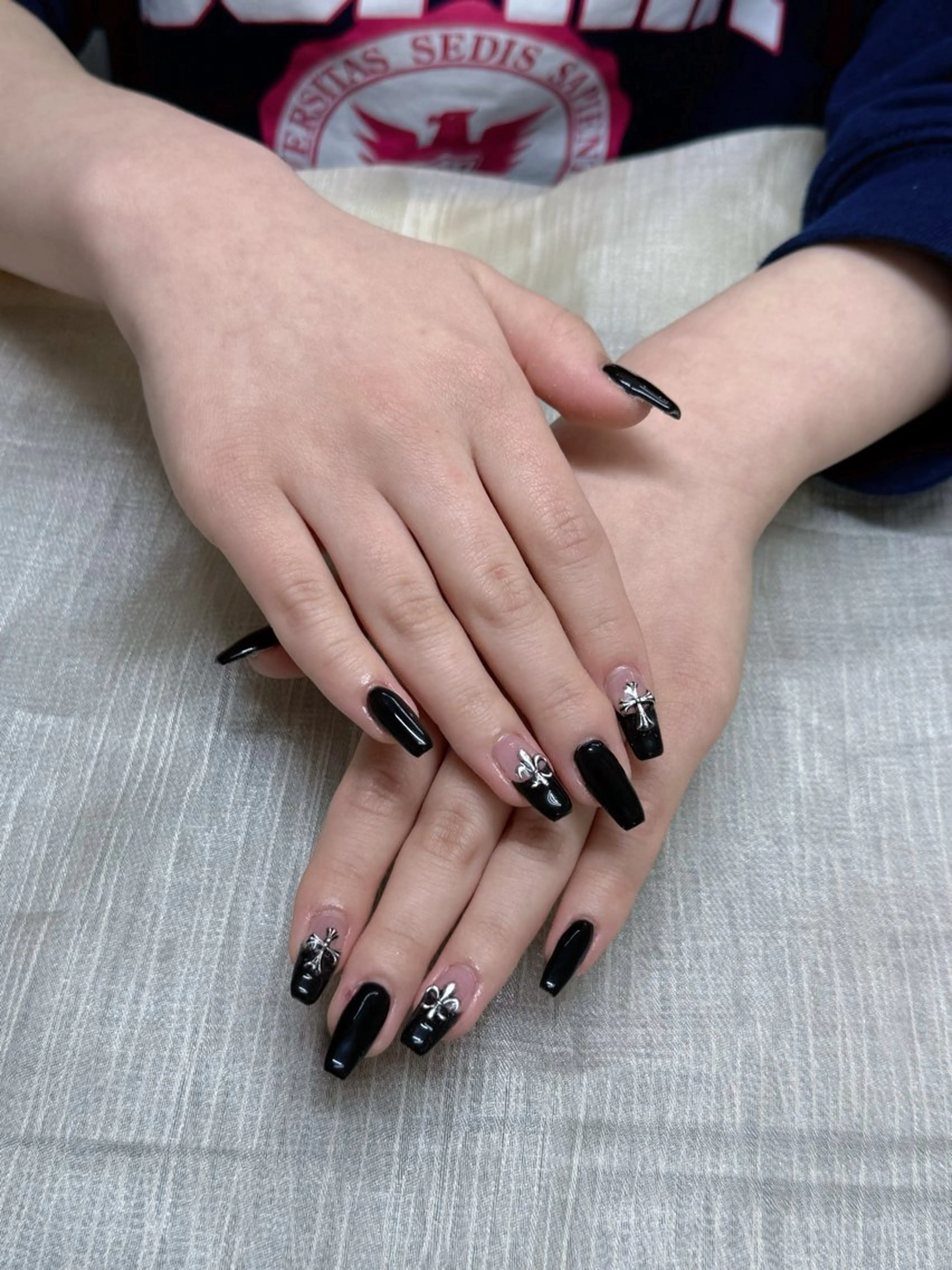 ネイル ハンドネイル R nailsalon所属・Rネルサイン よ よのネイルデザイン