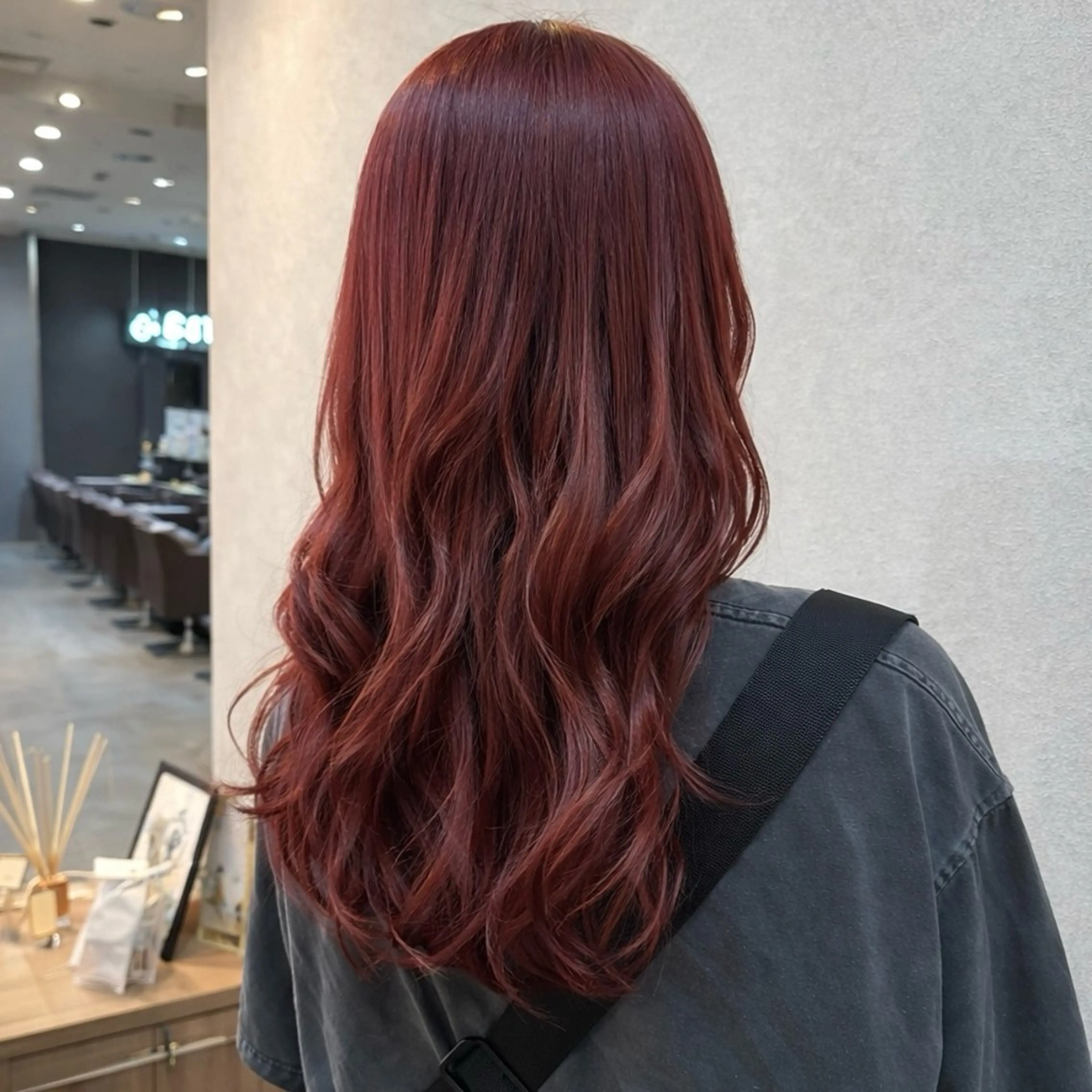 セミロング ヘアカラー powderhair_luminity所属・矢澤涼夏 🎀ツヤ髪のヘアスタイル