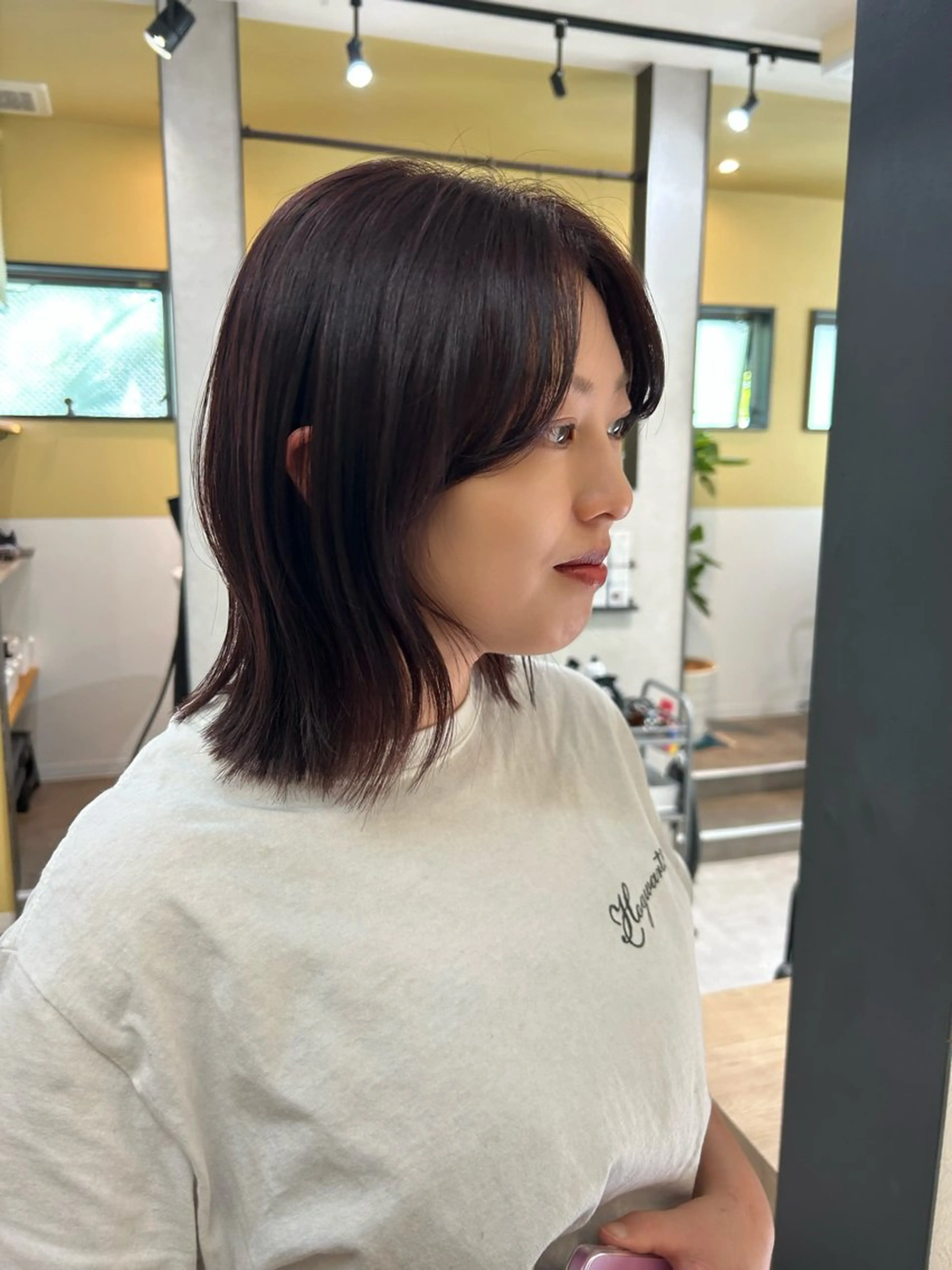 ミディアム カラー レッドカラー くびれヘア レイヤーカット カット ヘアカラー トリートメント hub hair レイヤー/透明感のヘアスタイル