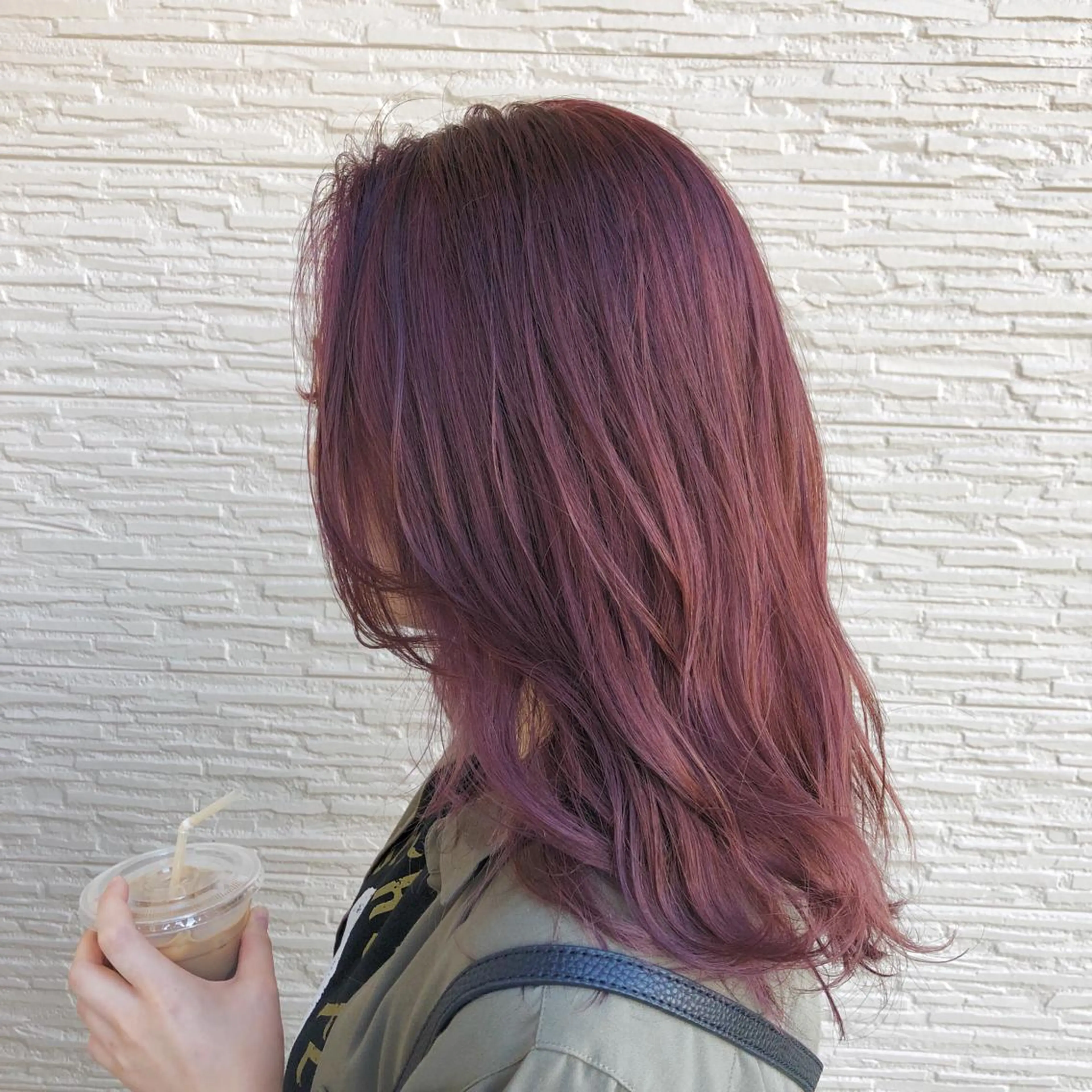 ミディアム カラー ブリーチ ピンクカラー 4-rest garden （フォーレストガーデン）所属・金井 直樹のヘアスタイル