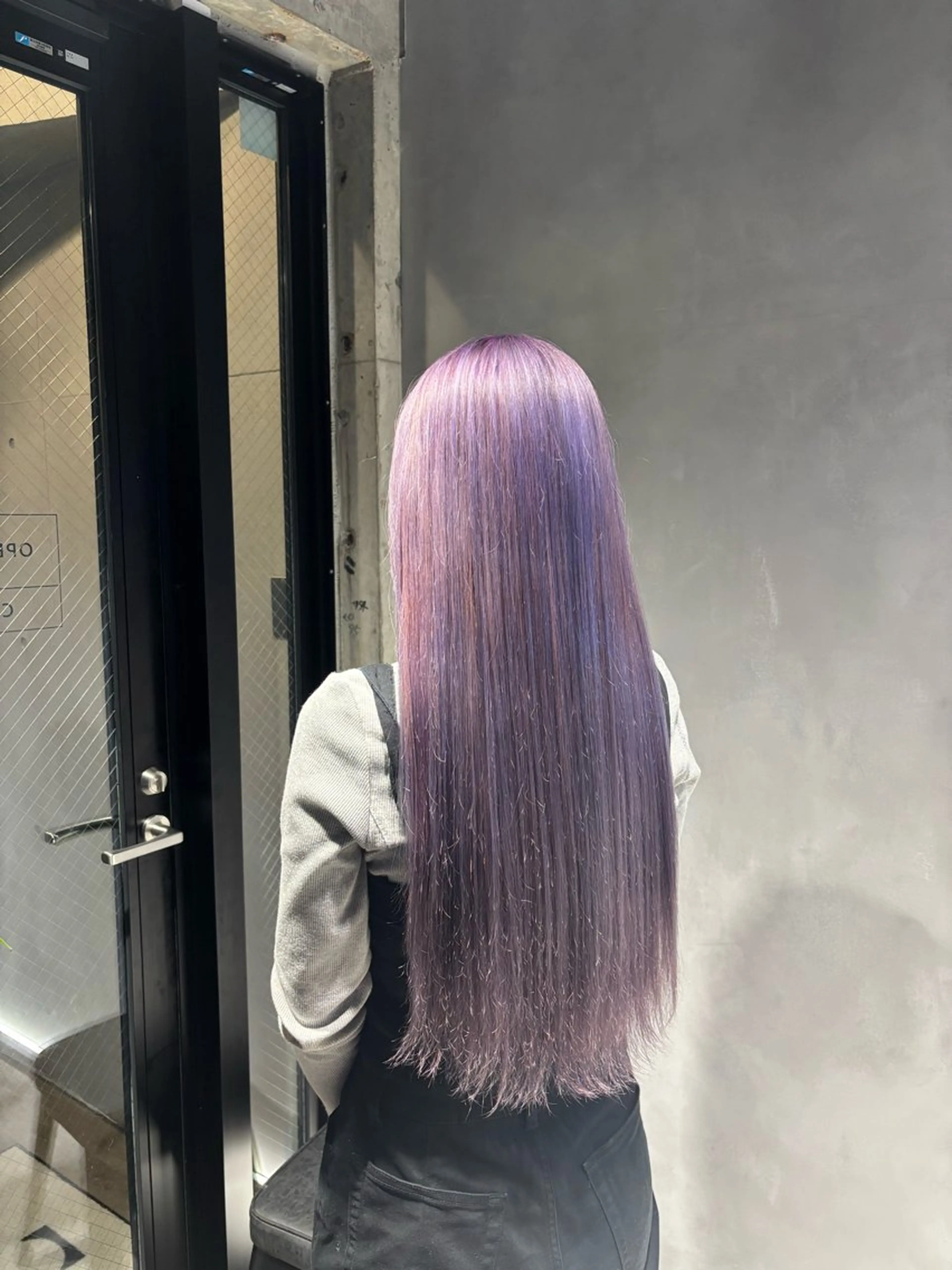 カラー ブリーチ カット ヘアカラー トリートメント 暖色/ハイトーン/ カラー/HBLのヘアスタイル