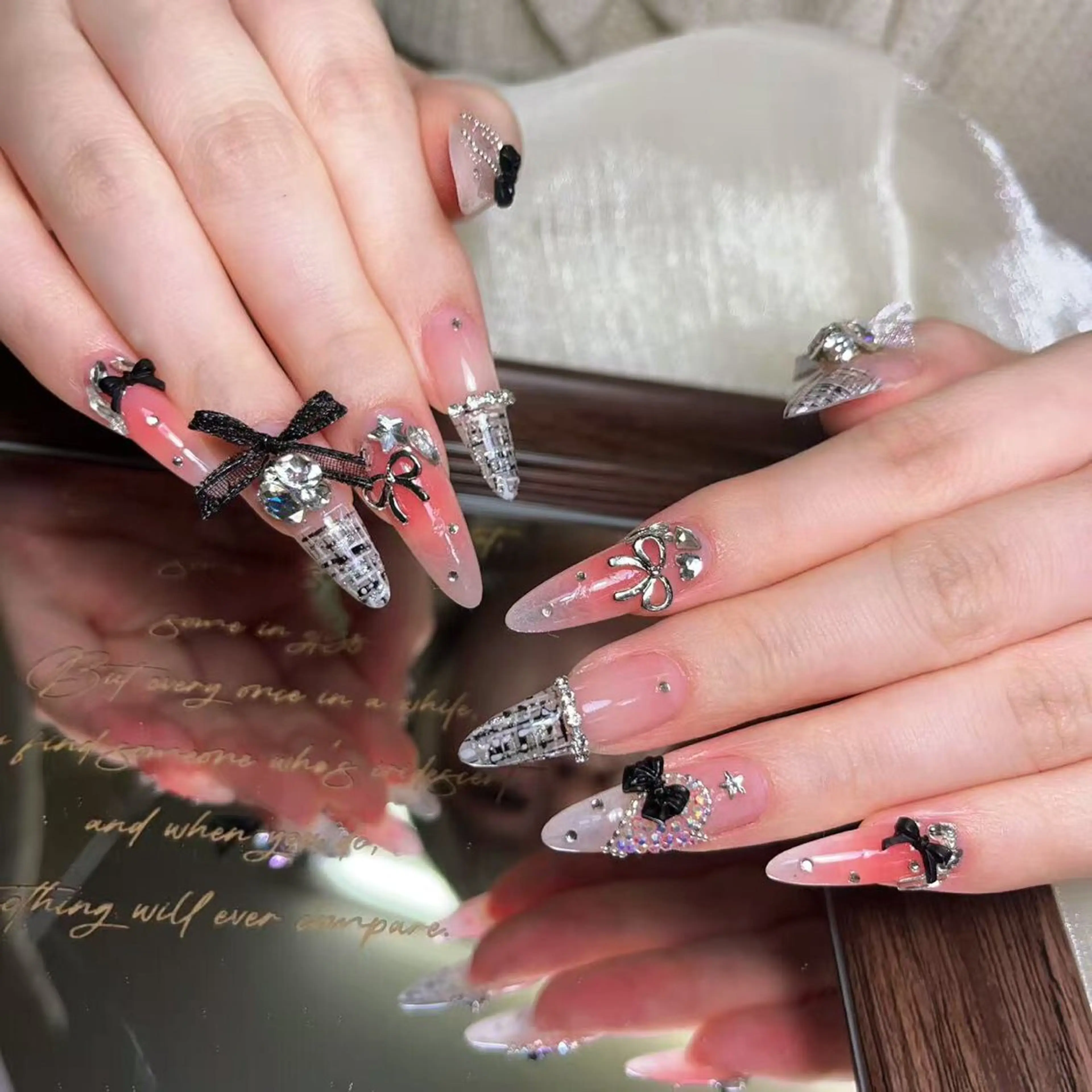 ネイル ハンドネイル ハンドケア bubu nail salon所属・BuBu Nail渋谷桜ヶ丘のネイルデザイン