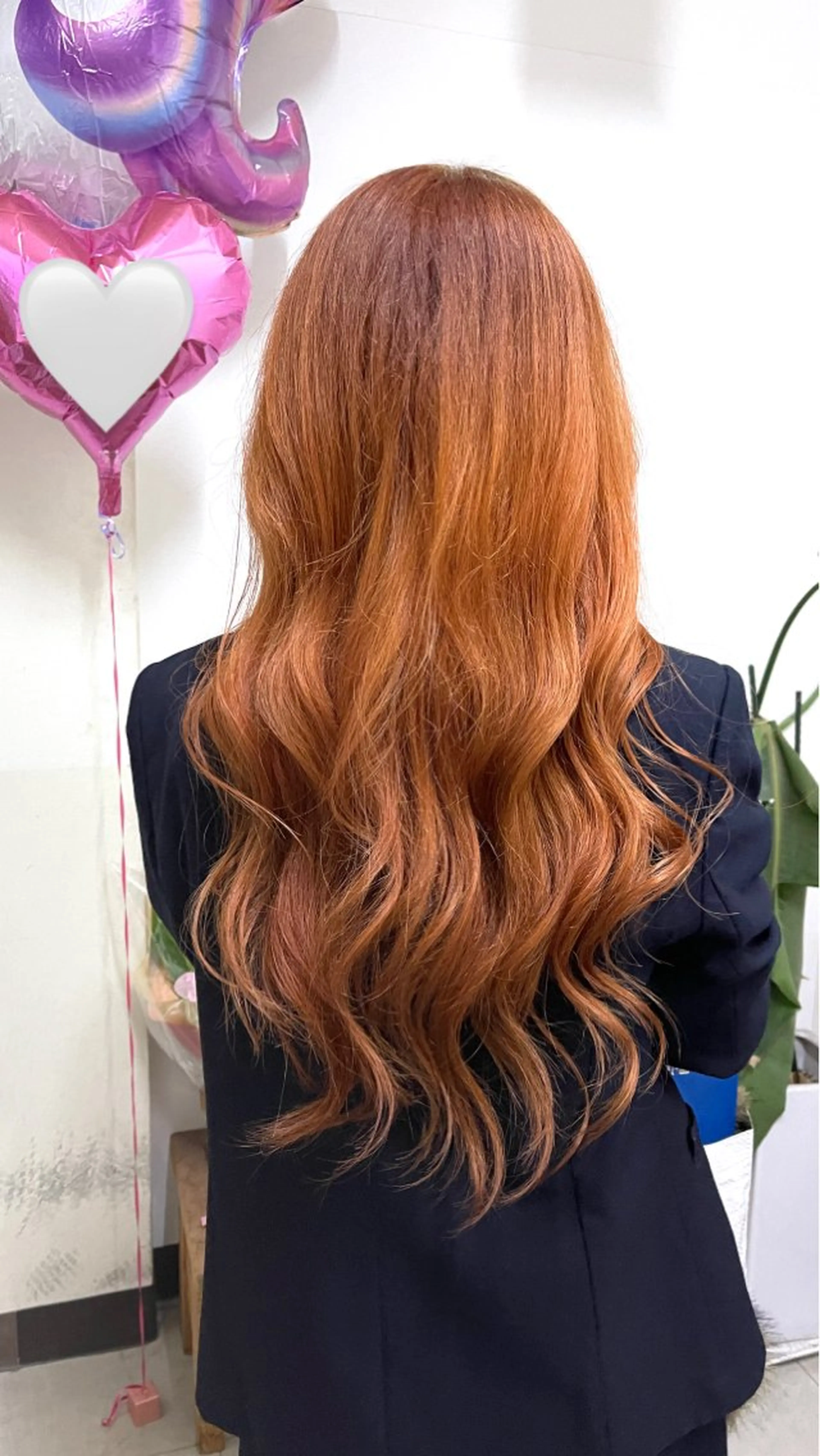 ロング カラー ブリーチ ブラウンカラー オレンジ 卒業式のヘアスタイル ヘアカラー 【AMANEQ】 yuka🦋のヘアスタイル