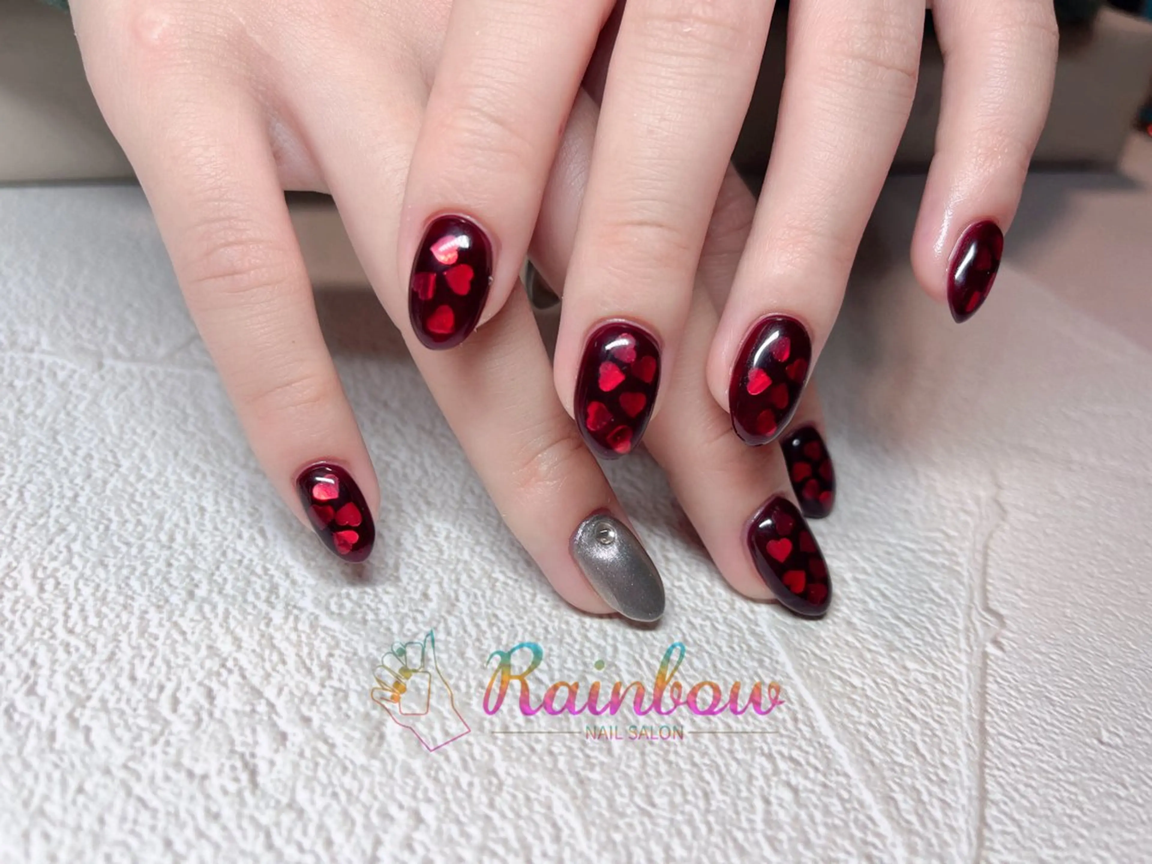 ネイル アートネイル ハート シンプルネイル バレンタイン ハンドネイル Rainbow Nailのネイルデザイン