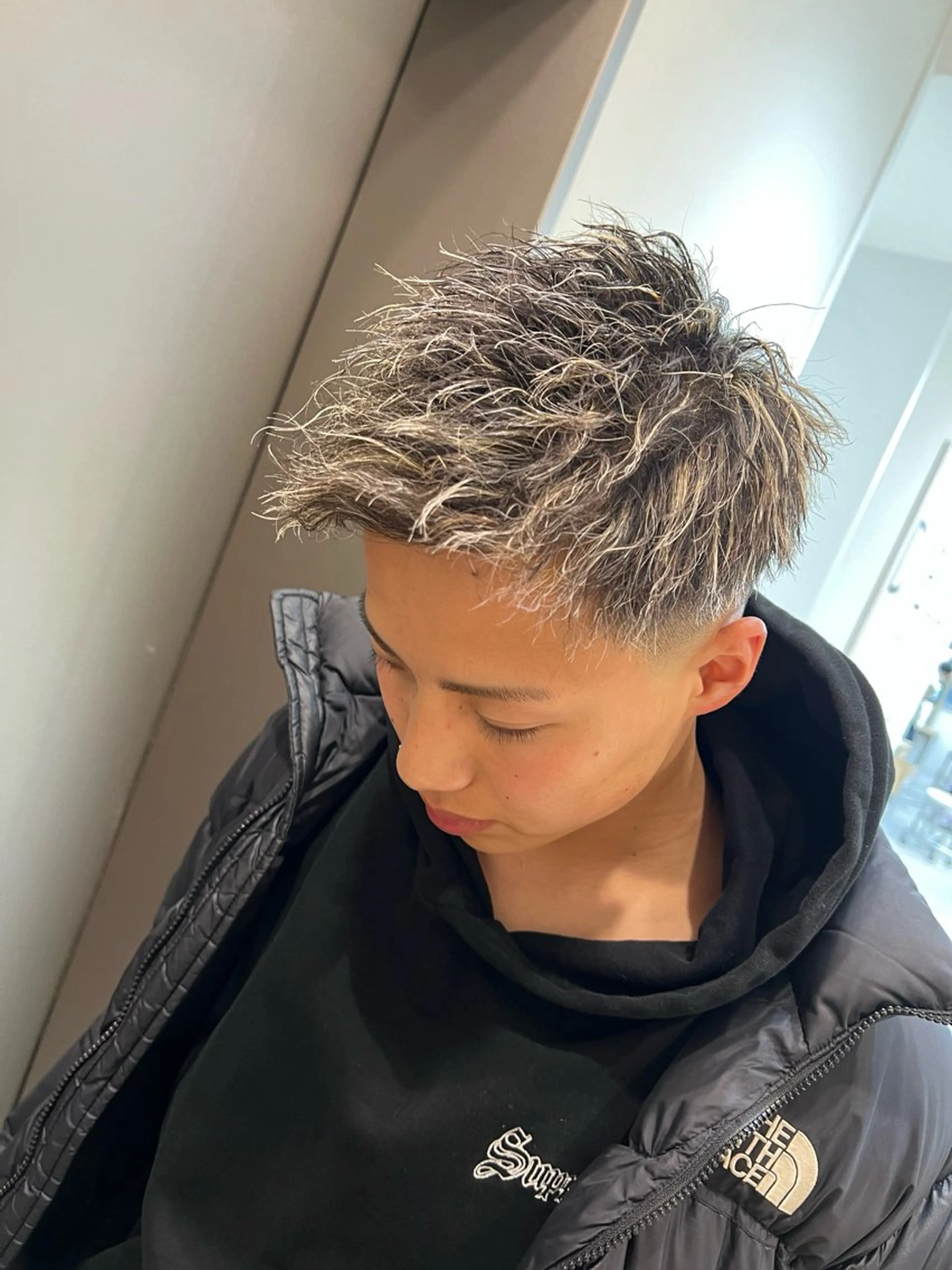 ショート カラー パーマ メンズ ヘアカラー パーマ DIECE 2’nd Flor所属・渋谷 【メンズ特化】ナゴムのヘアスタイル