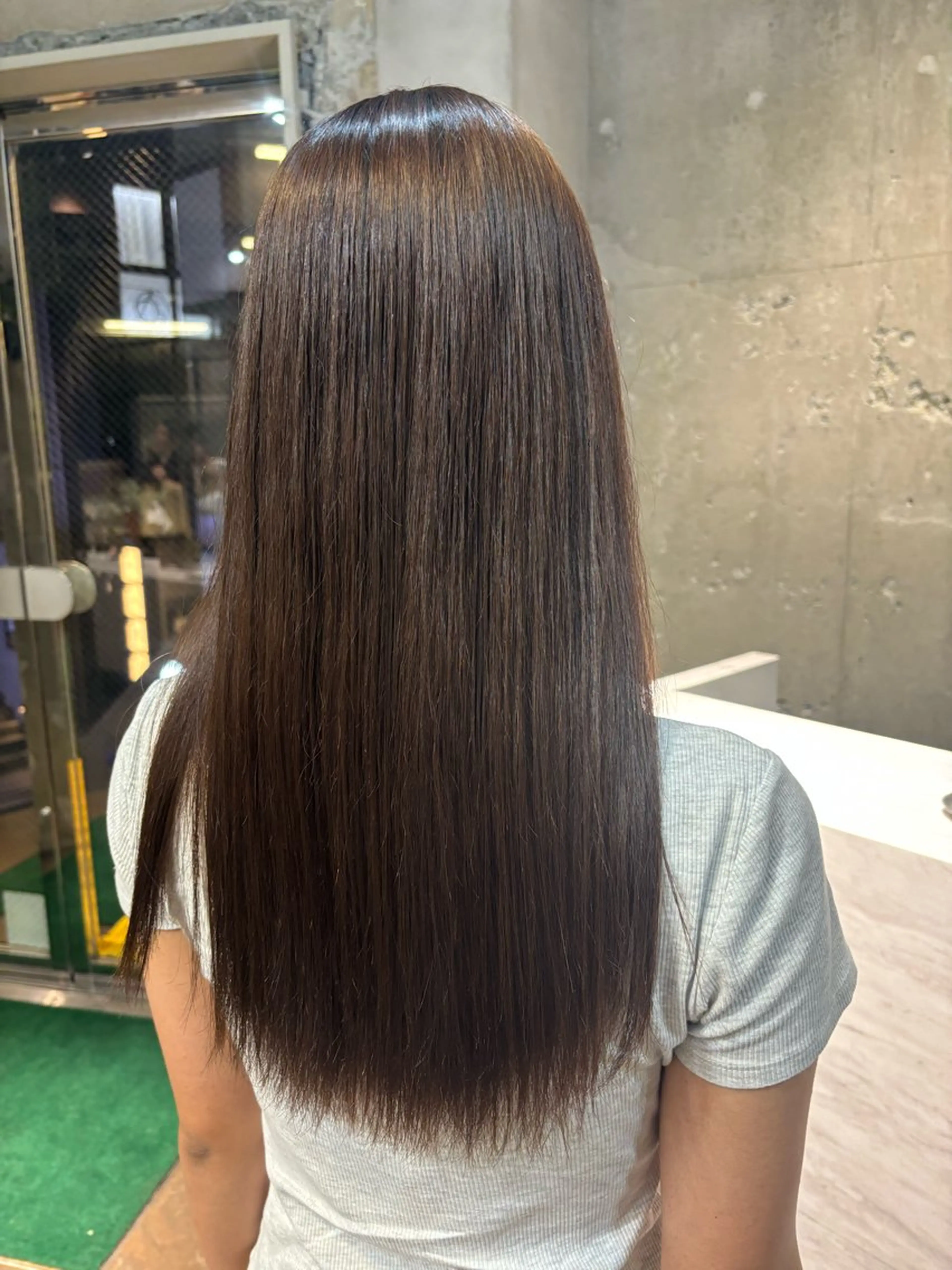 ロング パーマ ストレートパーマ パーマ うるつやストレート パーマ🫧ちひろ🫧のヘアスタイル