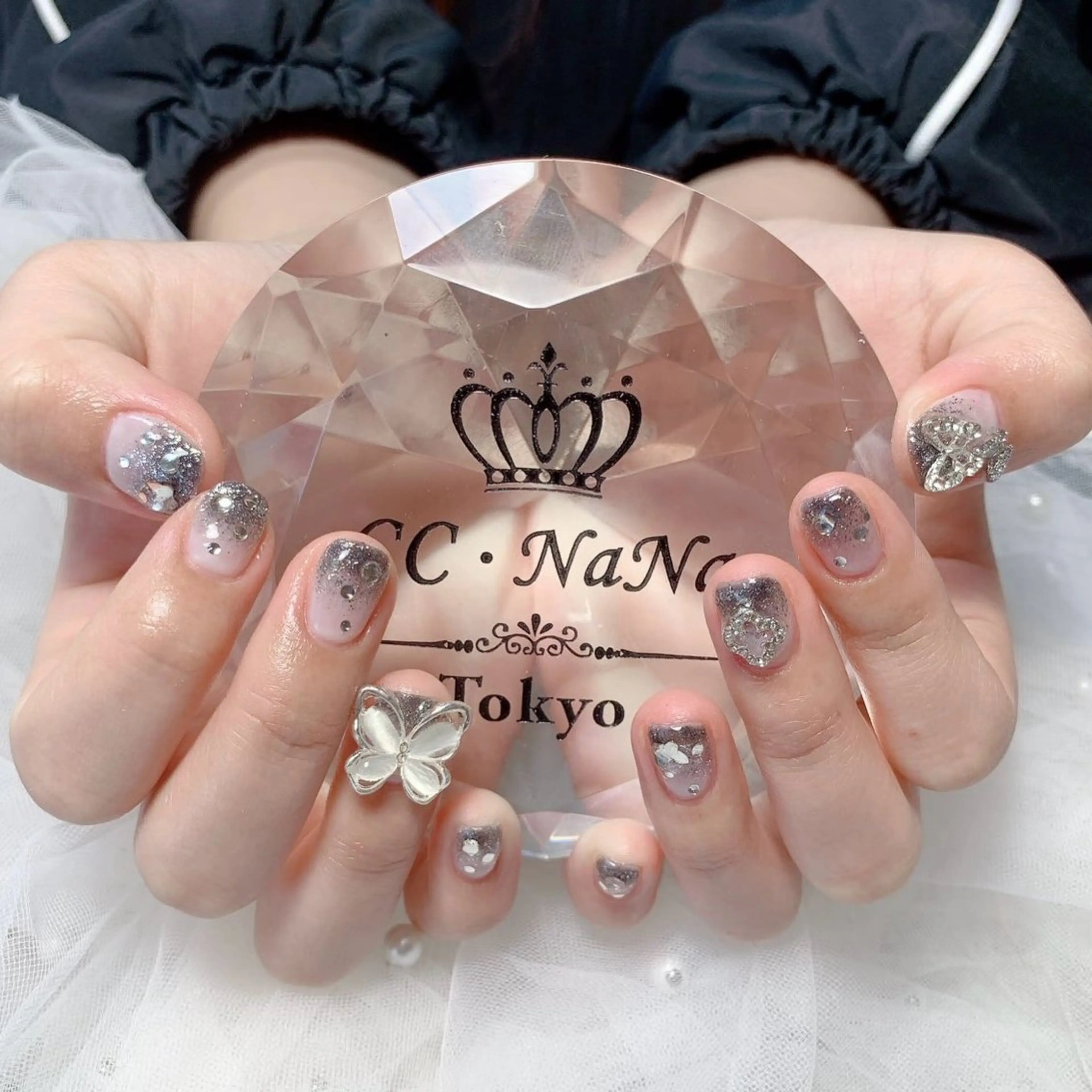 ネイル 持ち込み ハンドネイル 💎CC・NaNa 韓国風ネイル🌙Cのネイルデザイン