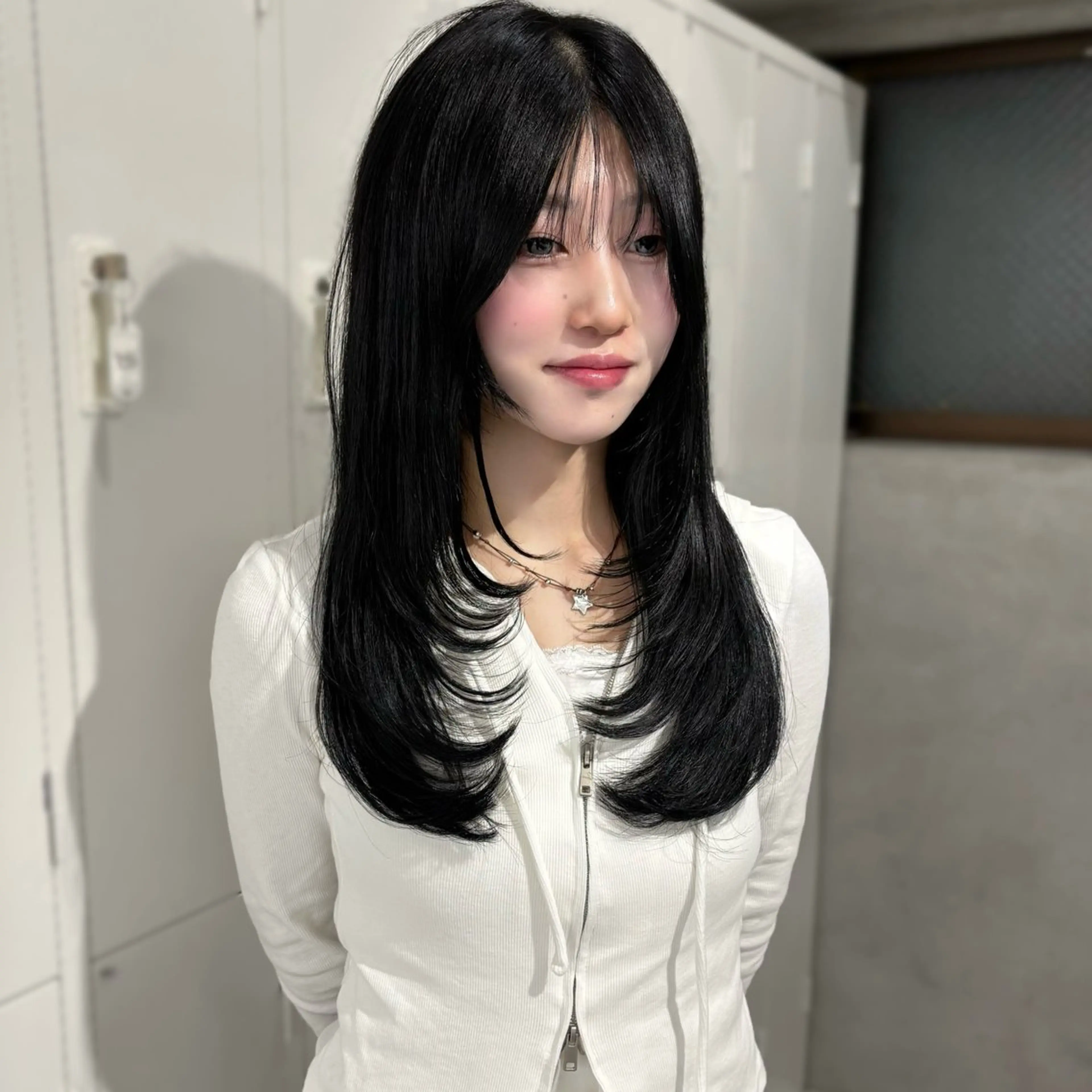 ロング カラー 黒髪 レイヤーカット トリートメント カット ヘアカラー riko/レイヤー/ 艶カラー/ヘアセットのヘアスタイル