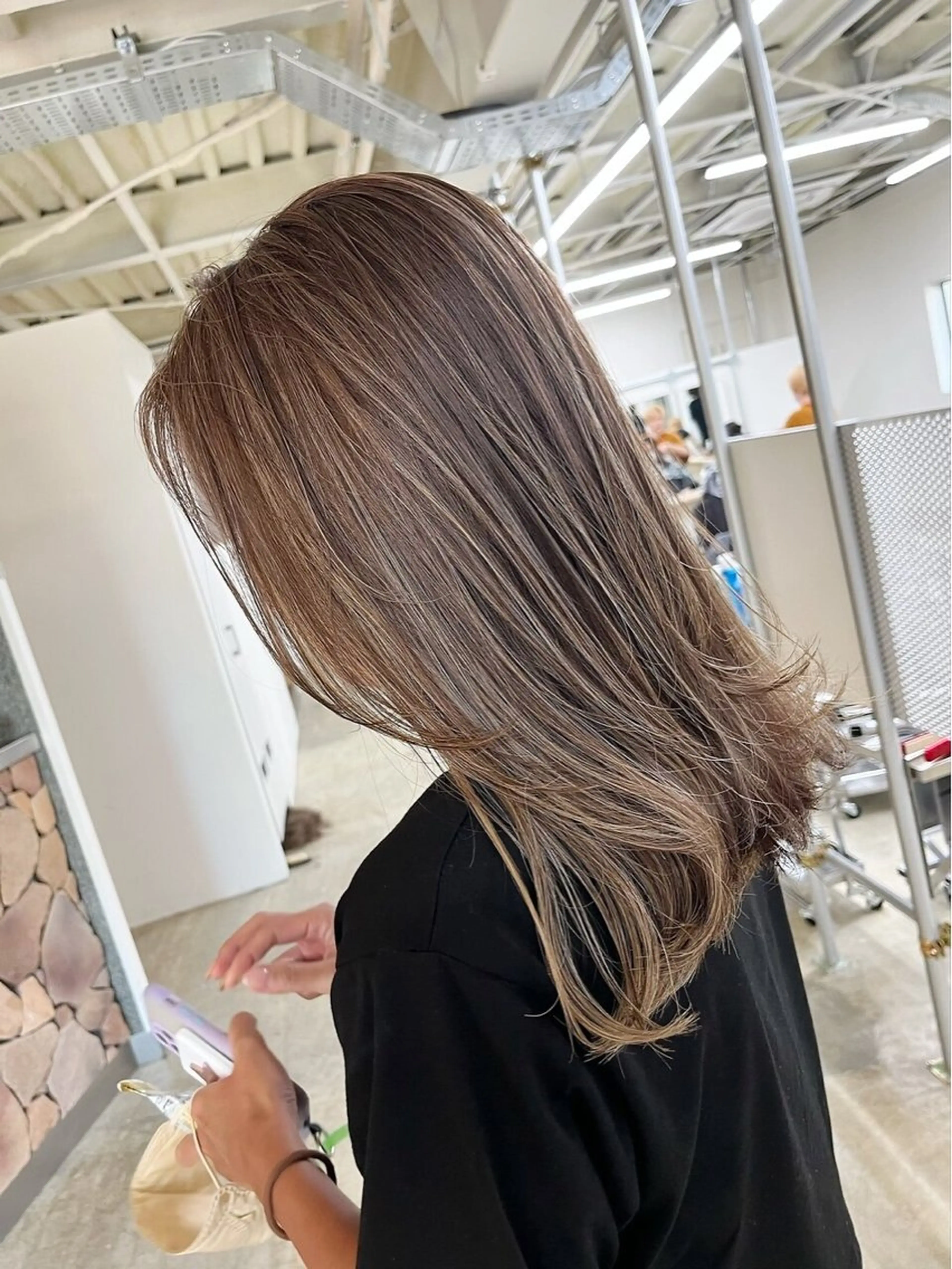 セミロング カラー Tsuyoki .のヘアスタイル