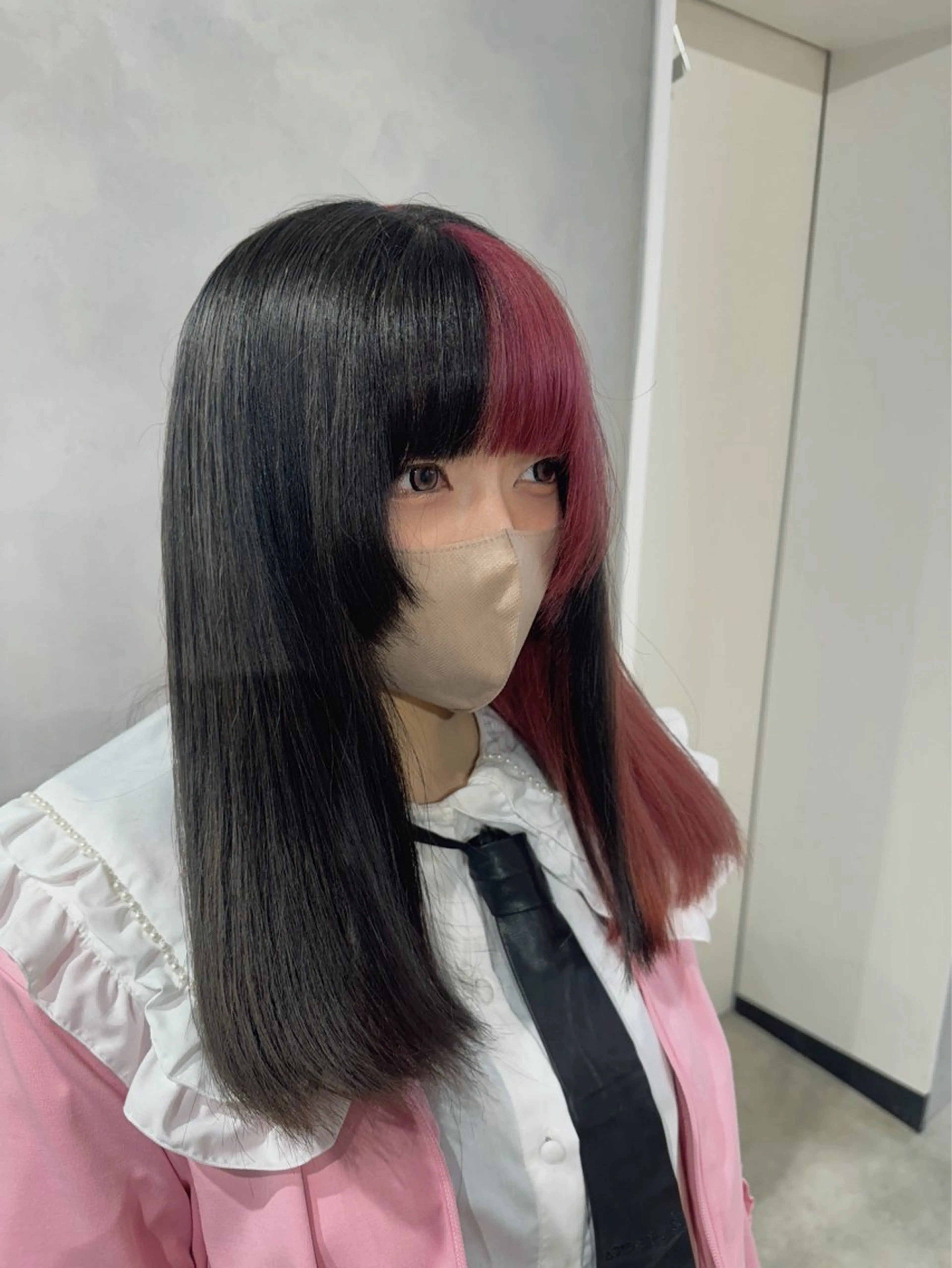 ロング カラー ダークグレー ピンクカラー カット ヘアカラー トリートメント 透明感カラー✨艶髪 制作🌱山根あゆみのヘアスタイル