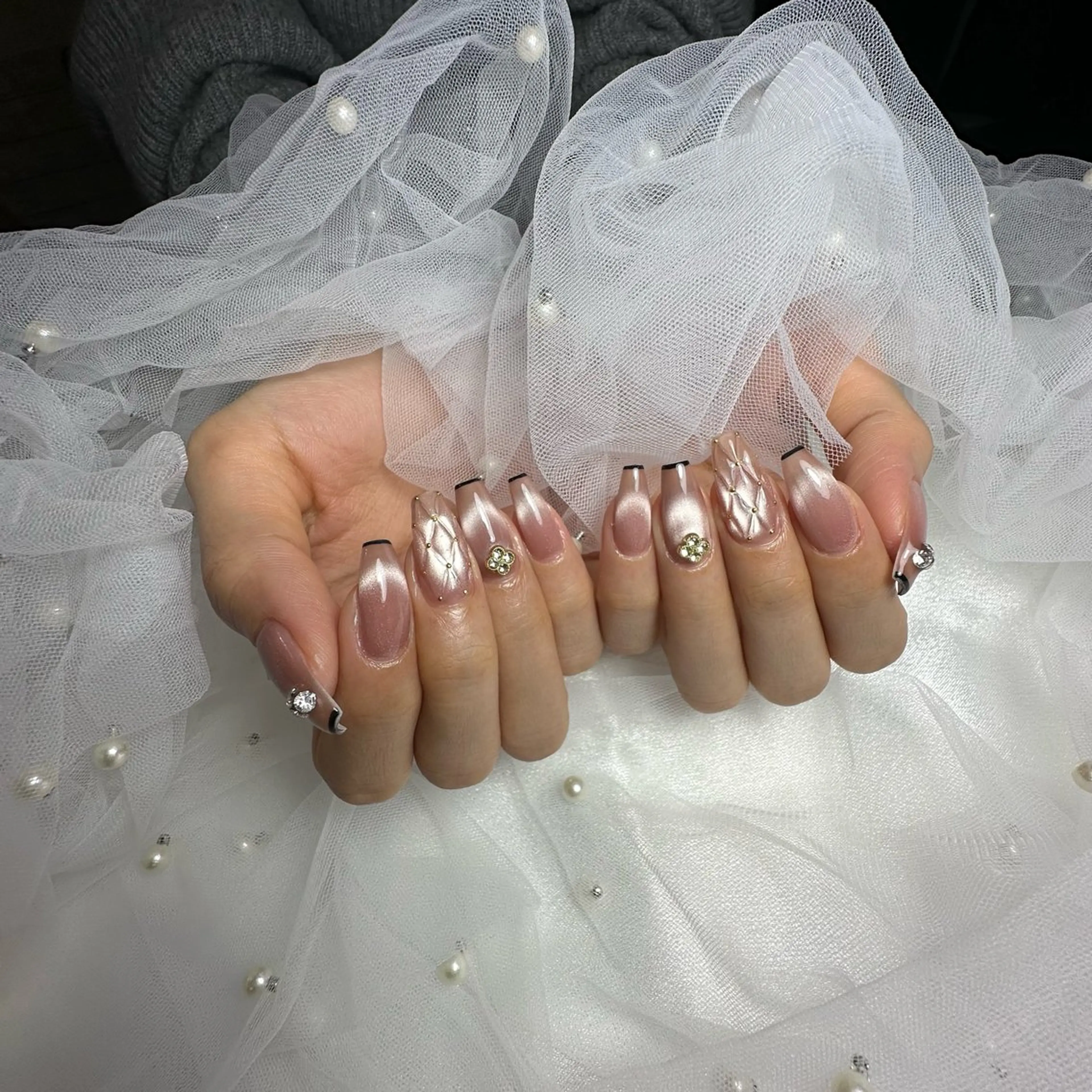 ネイル repos~ルポ~所属・里見 麗のネイルデザイン