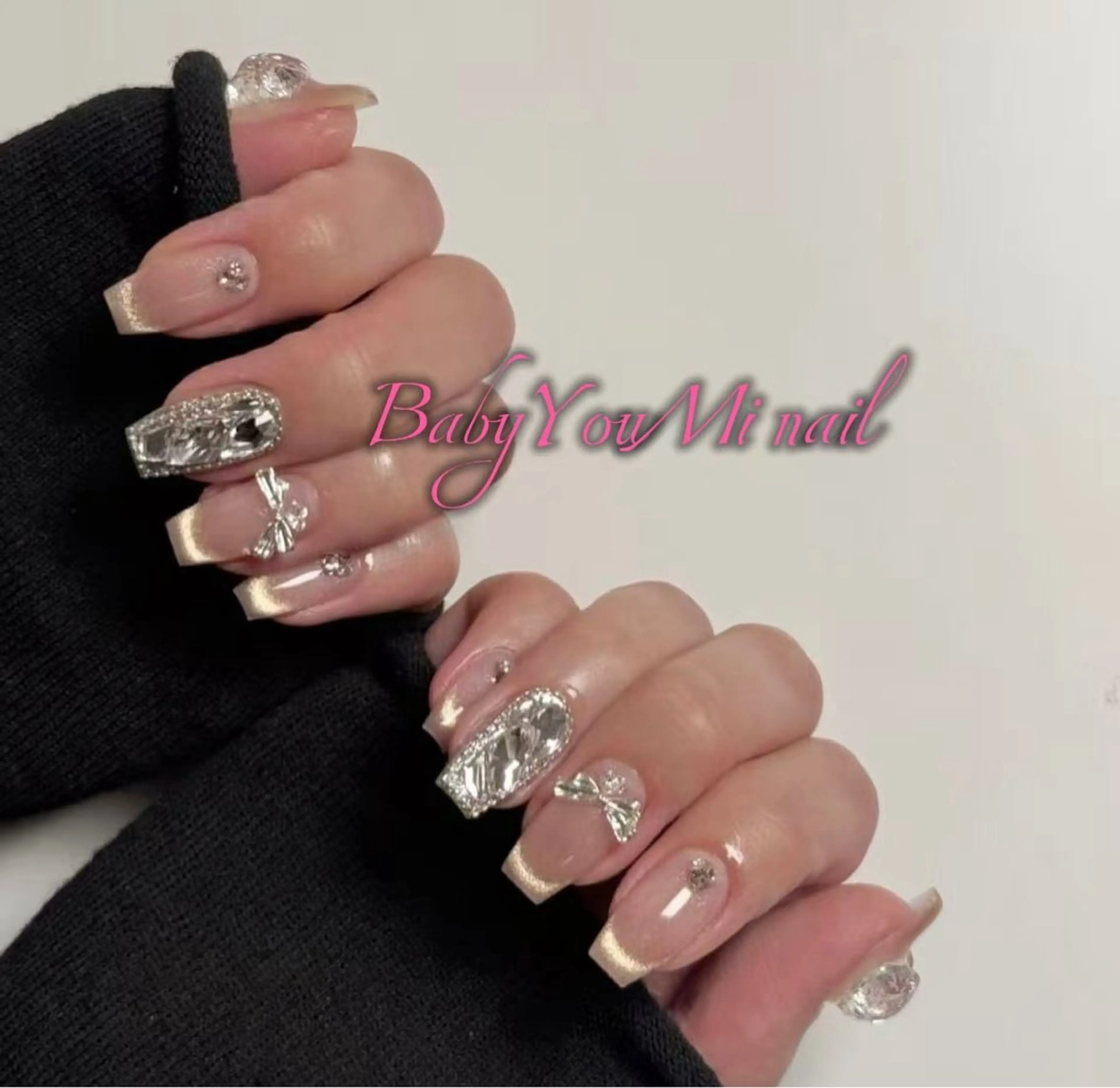 ネイル オーロラネイル フラワーネイル フットネイル フレンチネイル ジェルネイル ハンドネイル BabyYouMi nailのネイルデザイン