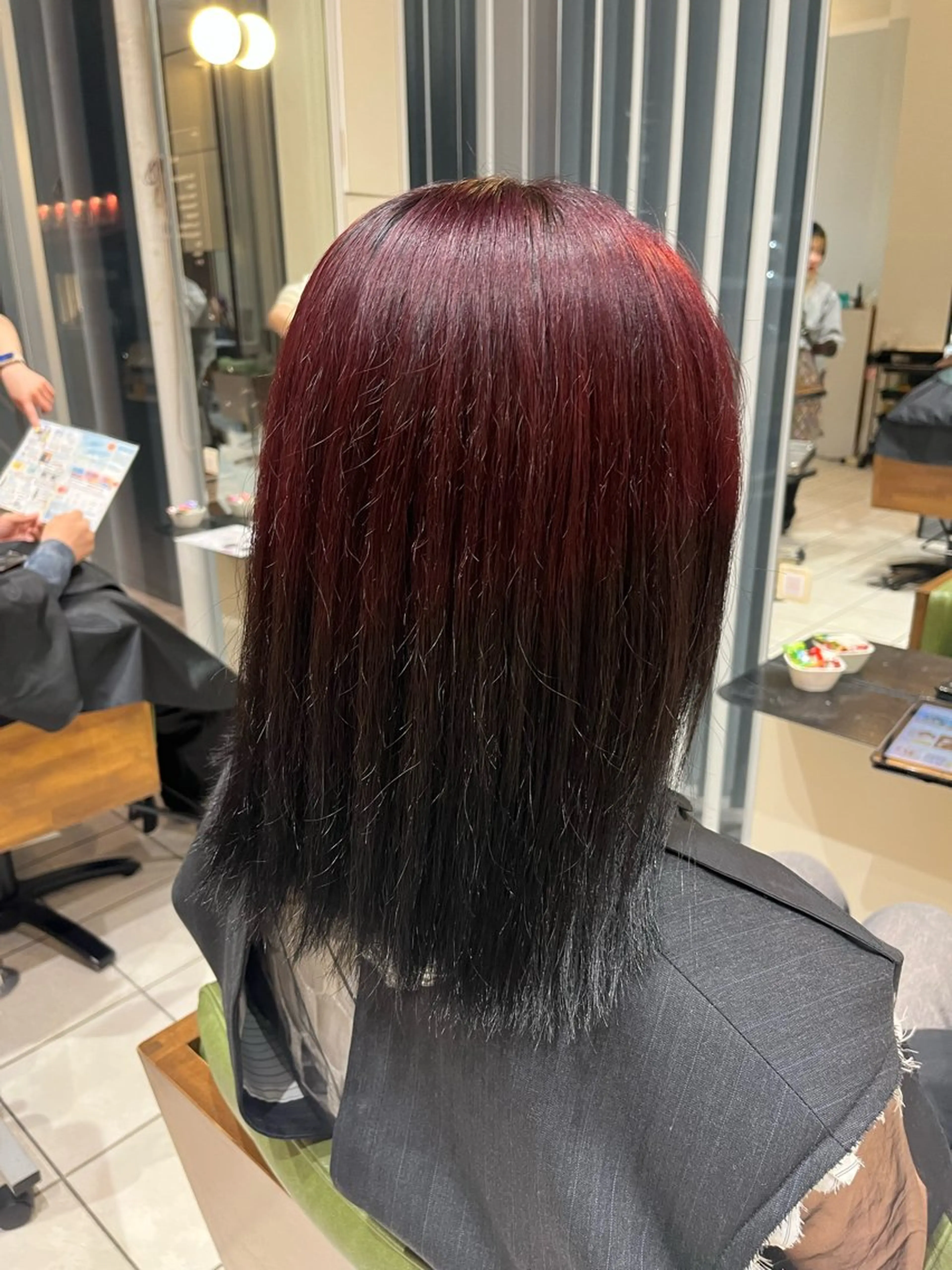 ミディアム 中村 彩奈のヘアスタイル