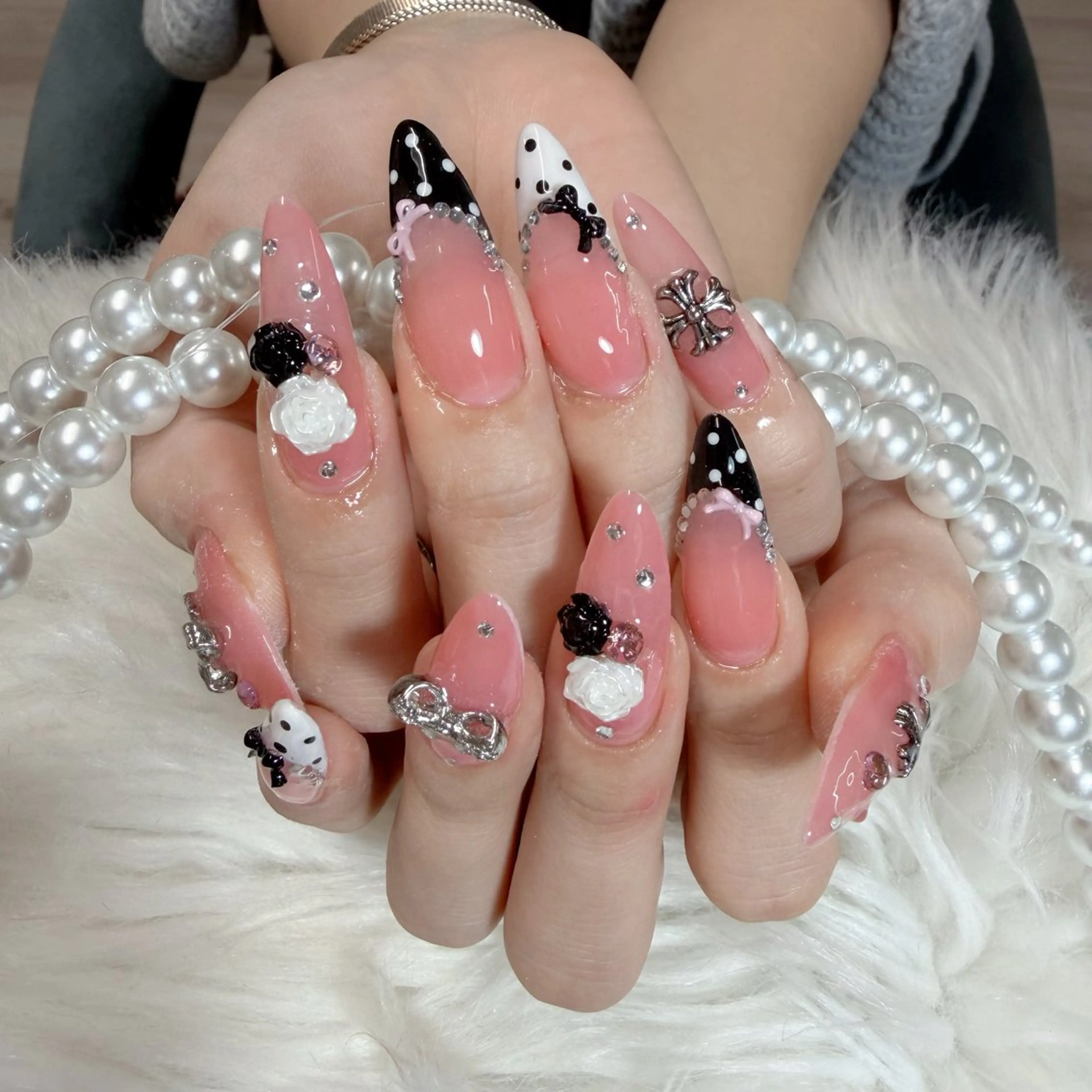 ネイル ハンドネイル 🎀nana🫧 ワンホンネイル🎀のネイルデザイン