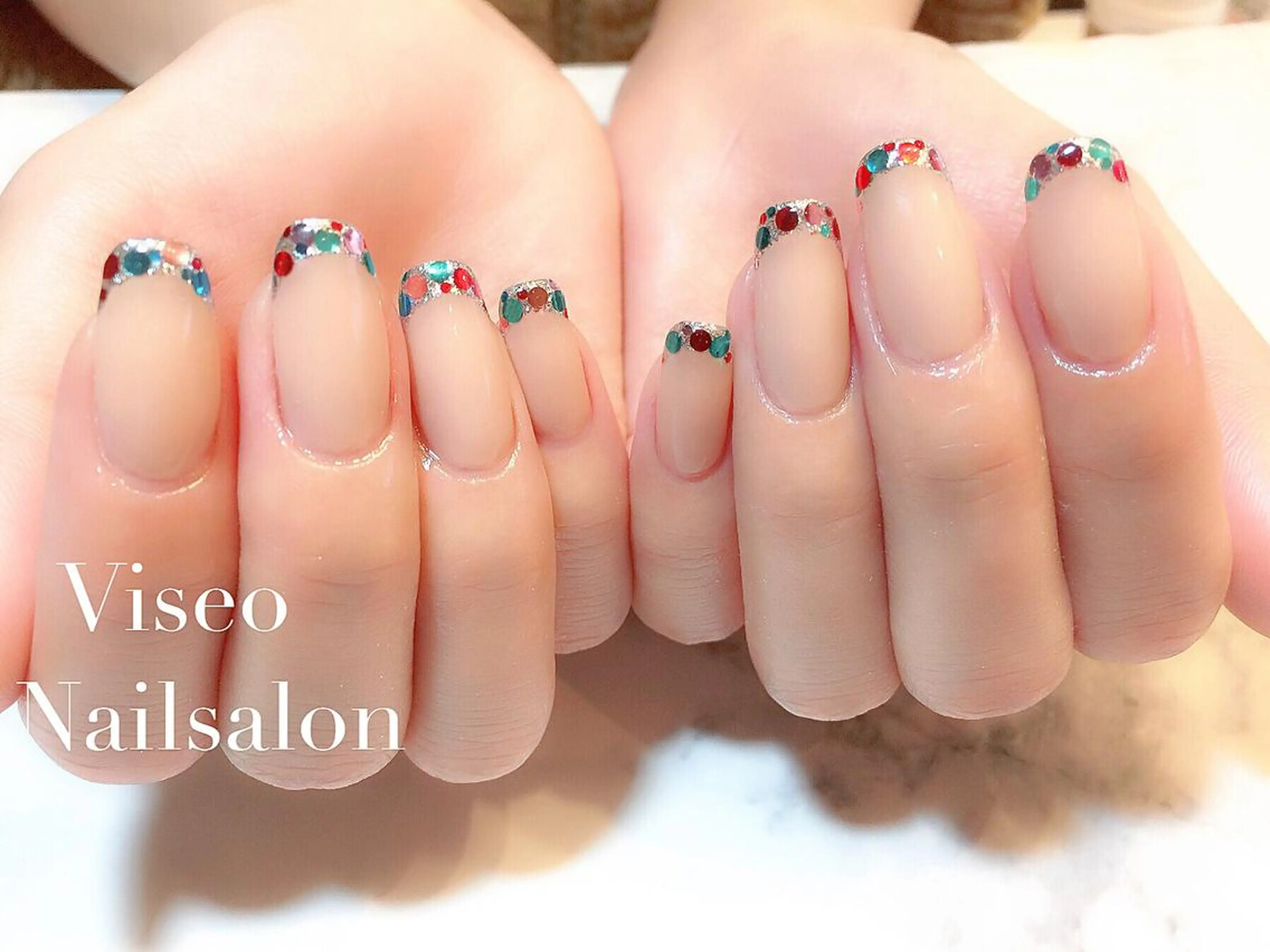 ネイル Viseo《6週間 長持ちパラジェル》のネイルデザイン