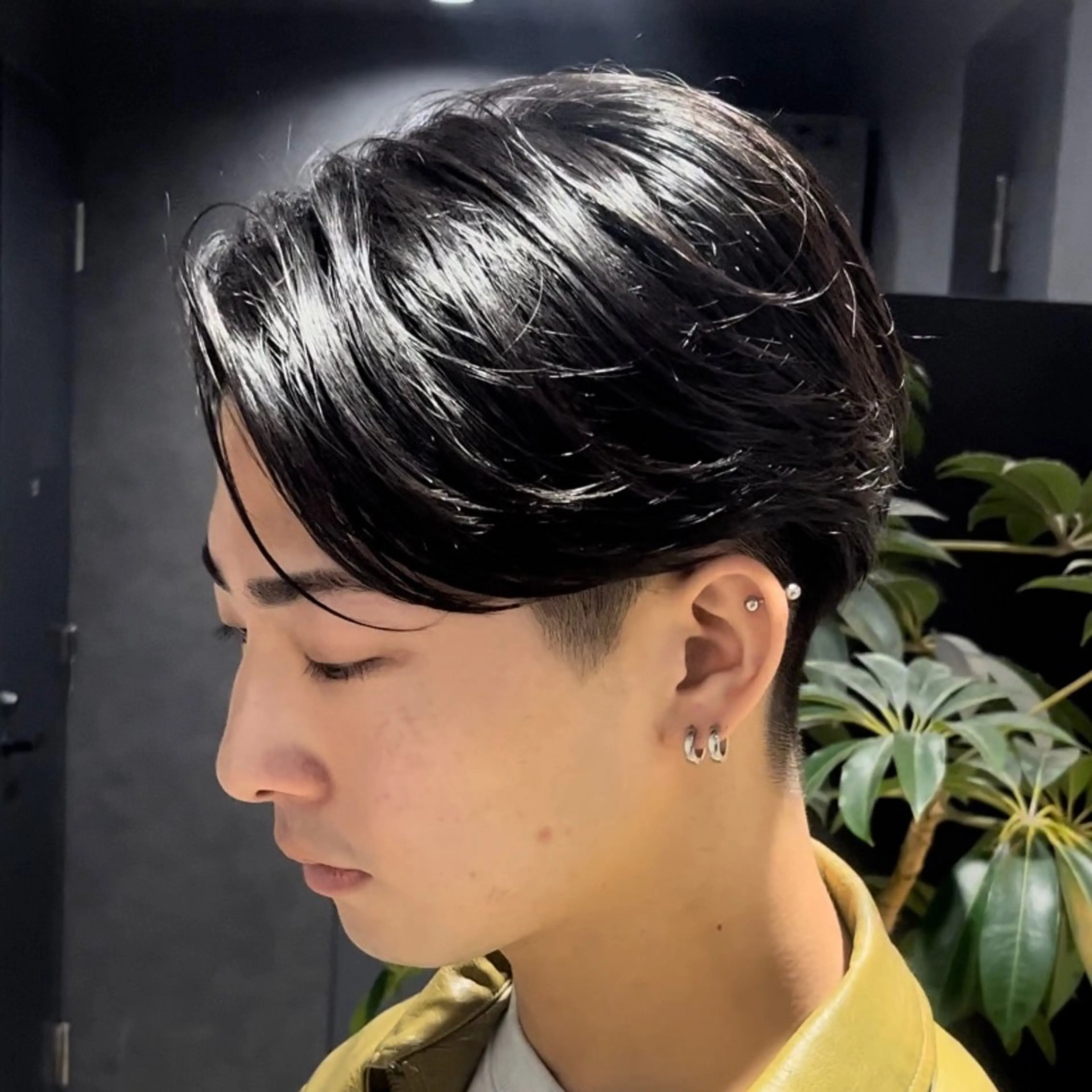 ショート カラー パーマ メンズ ニュアンスパーマ カット パーマ センターパート マスターかずまのヘアスタイル