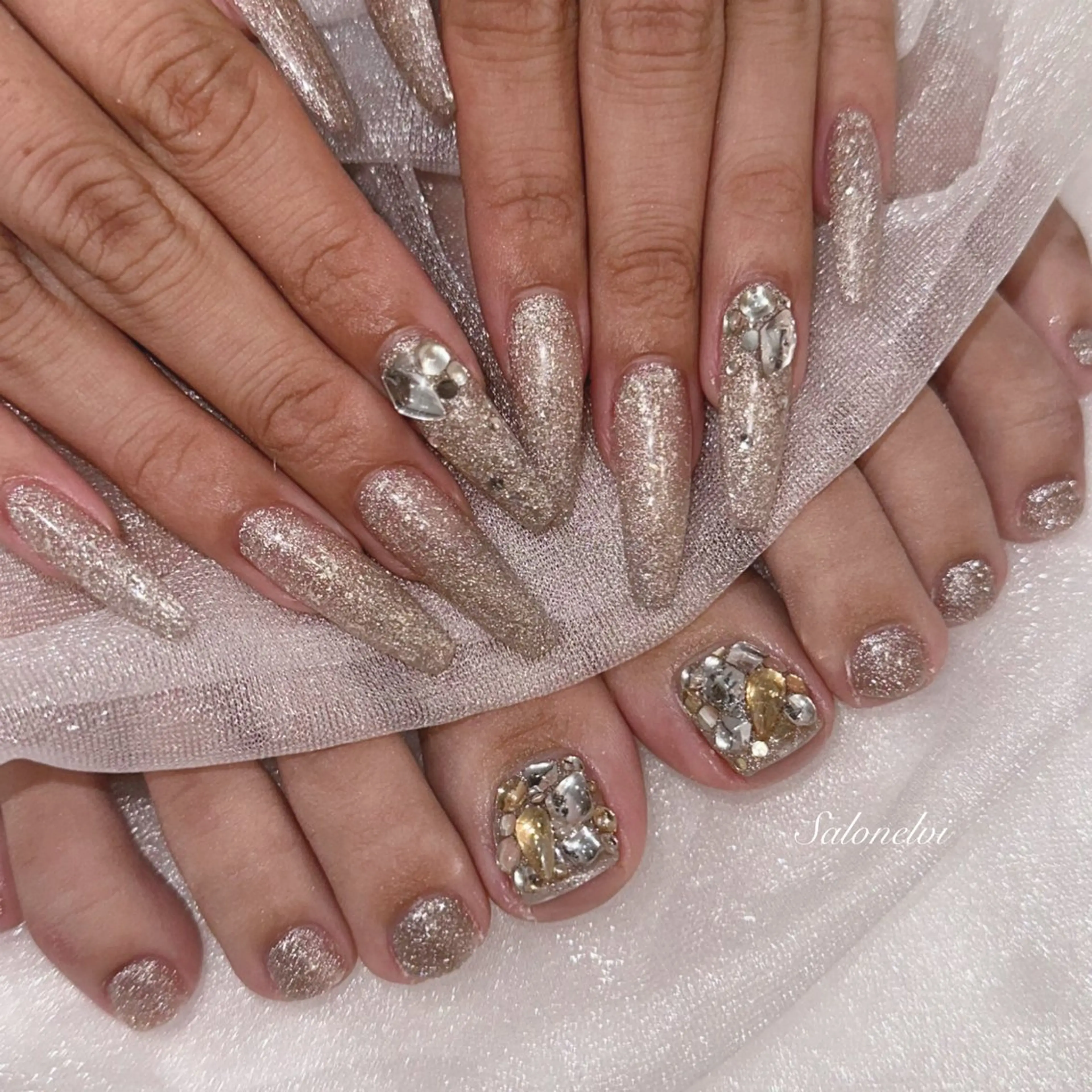 ネイル SALON ELVI.所属・SALON ELVI.のネイルデザイン