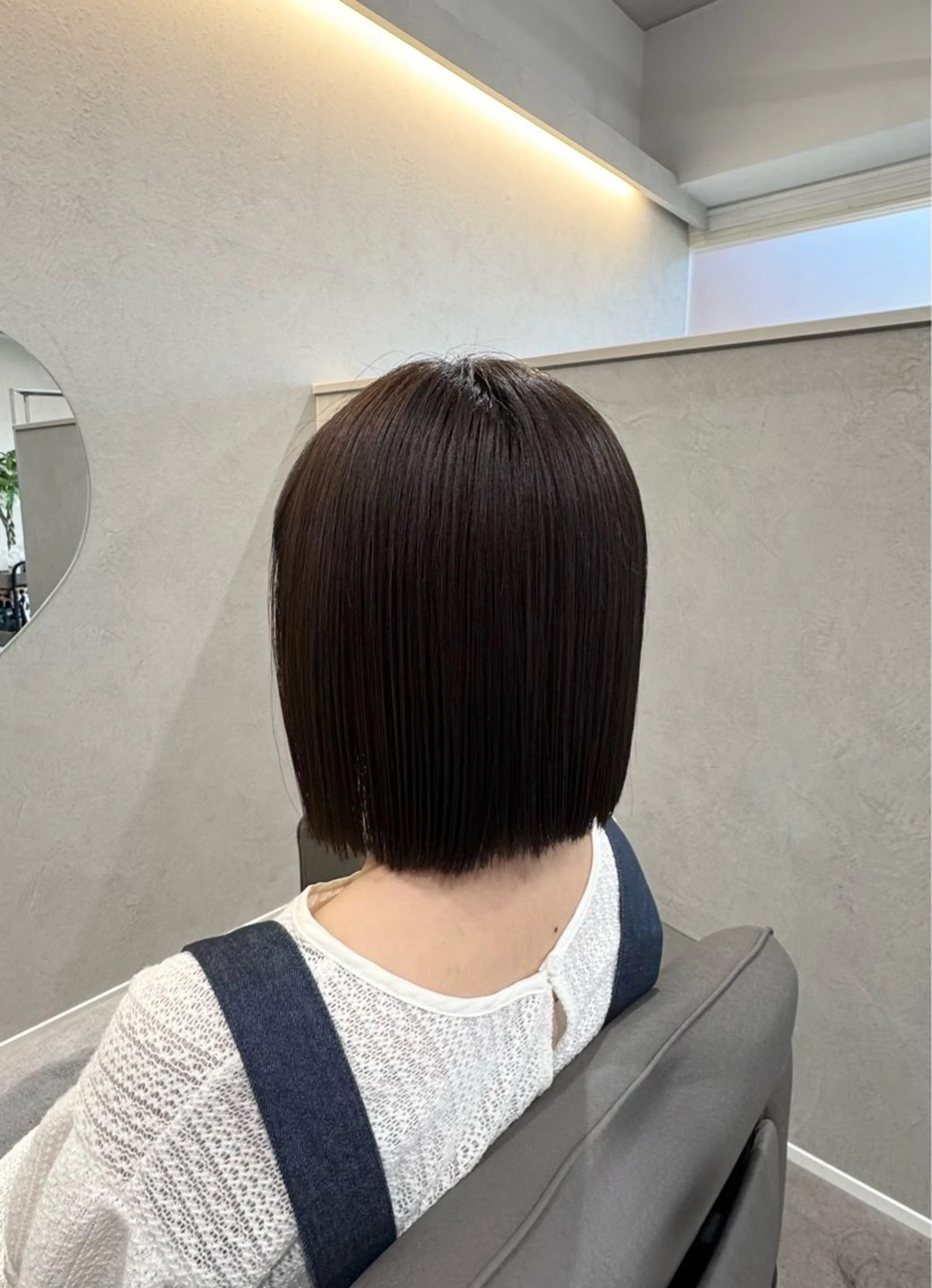 ショート カラー 切りっぱなしボブ ショートボブ ボブレイヤー ブリーチ ケアブリーチ カット ヘアカラー トリートメント Salon de Qualia(サロンドクオリア)所属・ハイトーン/外国人風 カラー/メンズパーマのヘアスタイル