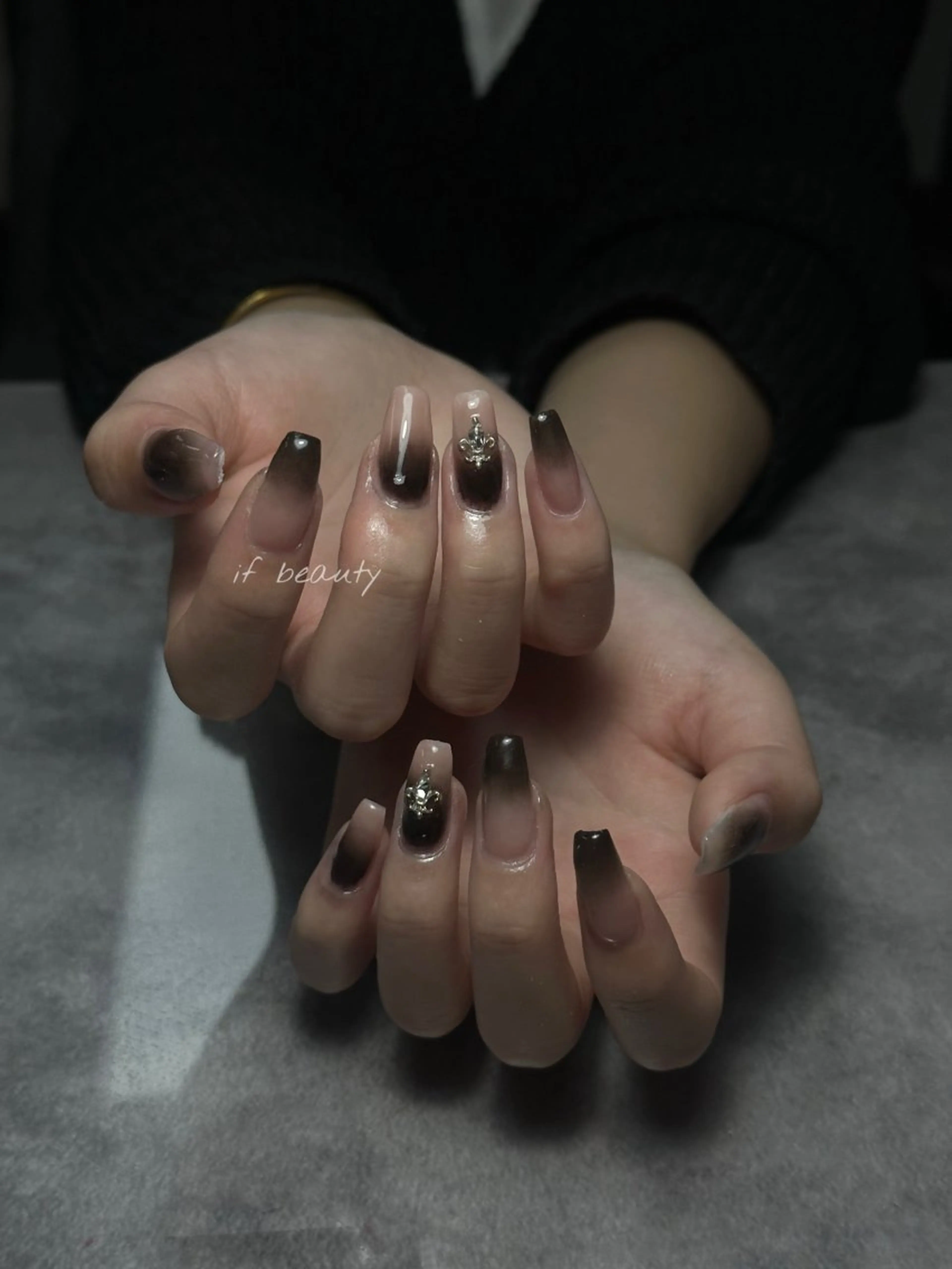 ネイル アートネイル ジェルネイル グラデーション パラジェル ワンホンネイル ハンドネイル if Hair＆Nail Salon所属・IKA /海外ネイル /個性派/ワンホンのネイルデザイン