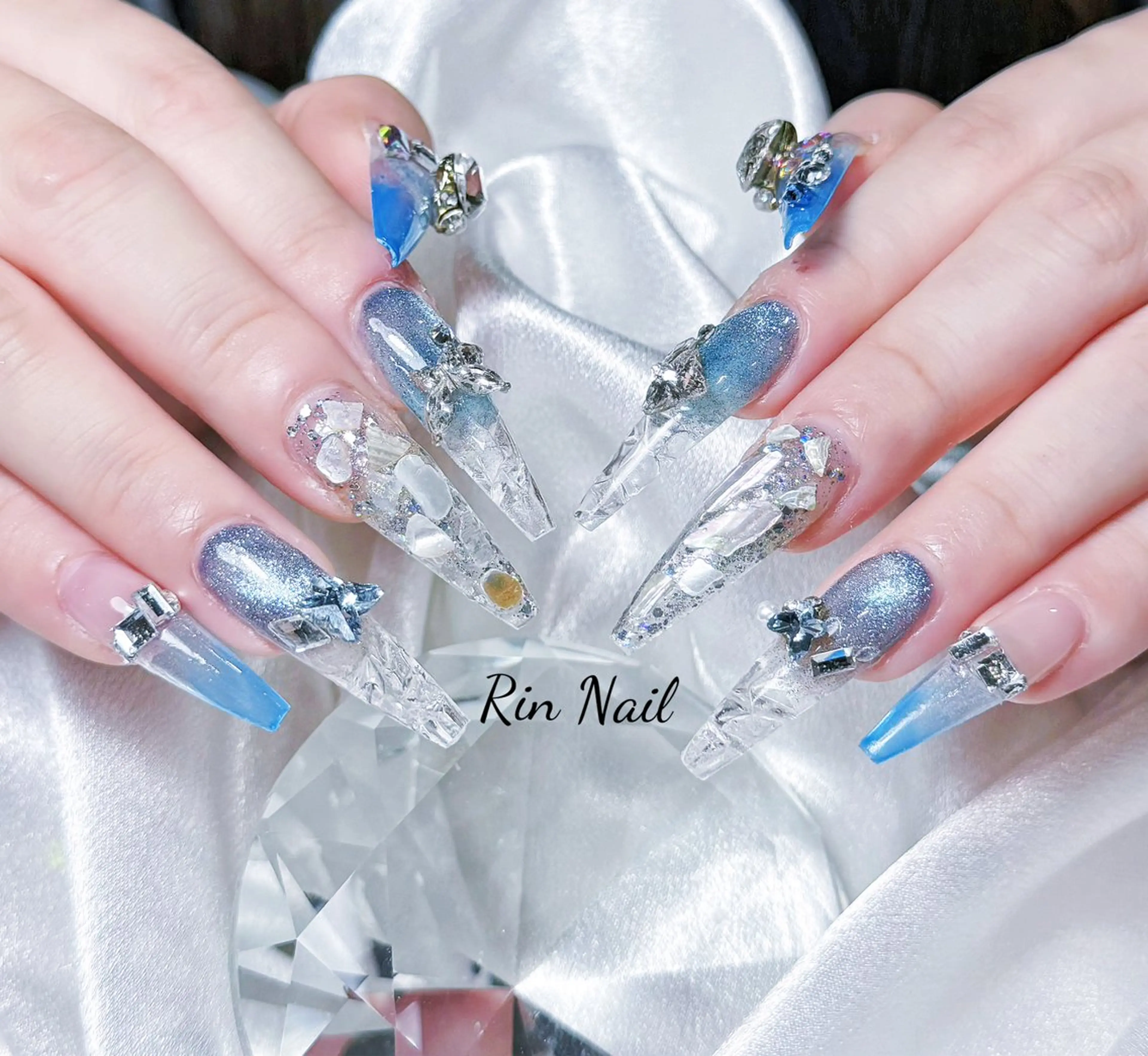 ネイル フレンチネイル ジェルネイル 韓国ネイル マグネットネイル ネイルチップ Rin Nail 新大久保店のネイルデザイン