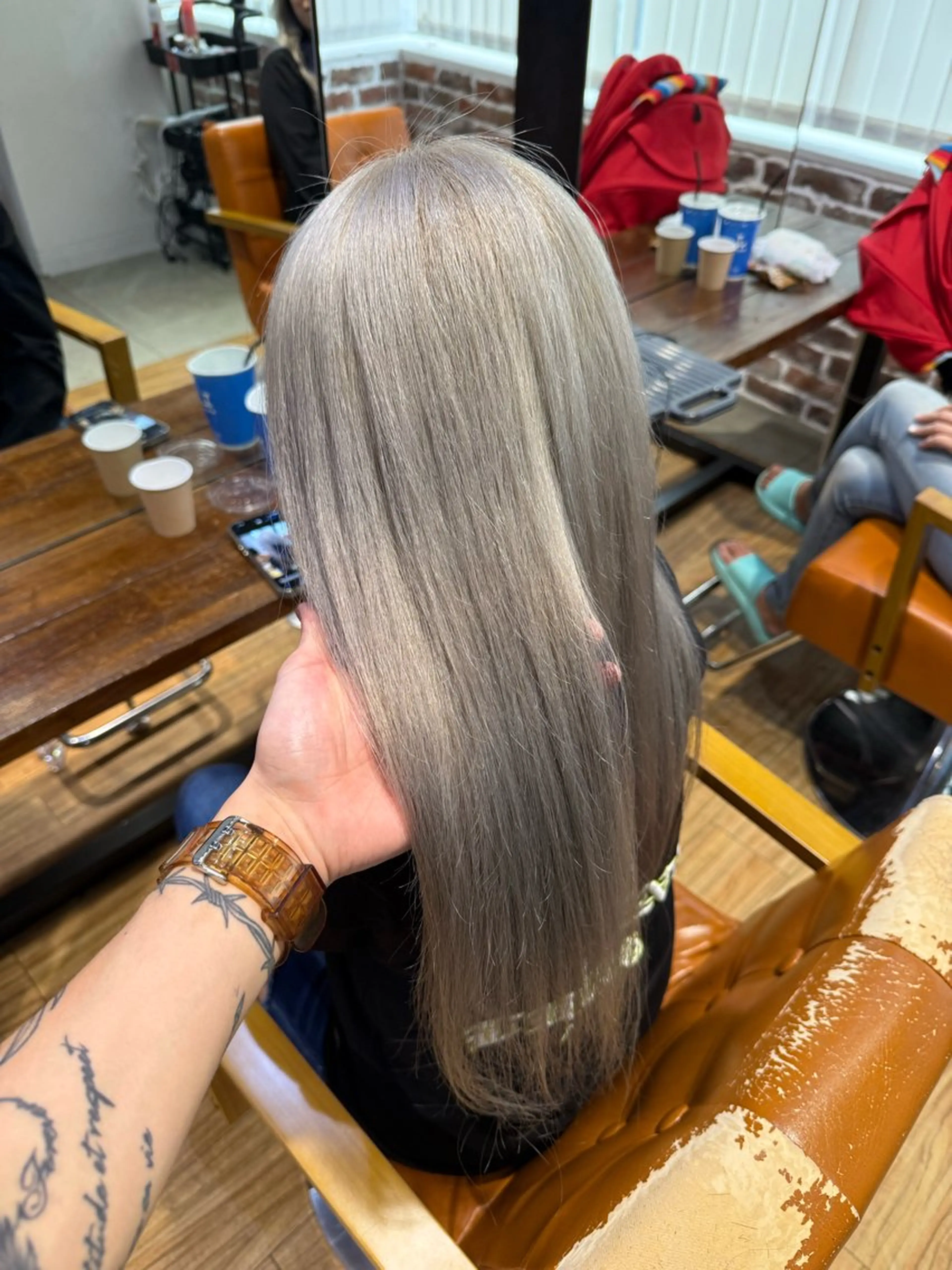 ロング カット ヘアカラー レイヤーカット🫧 ／髪質改善✨TOWAのヘアスタイル