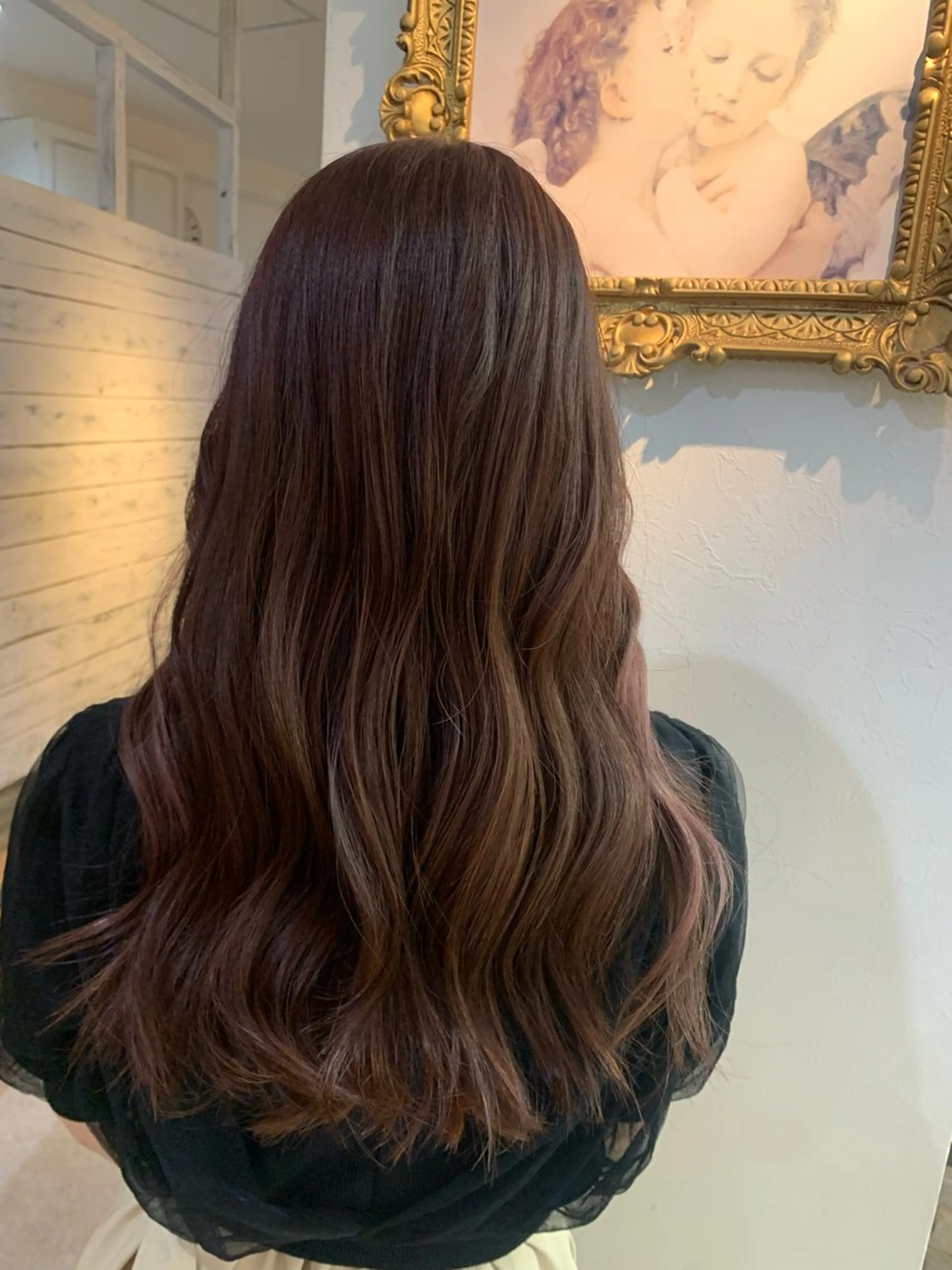 ロング カラー 小嶋 美里のヘアスタイル