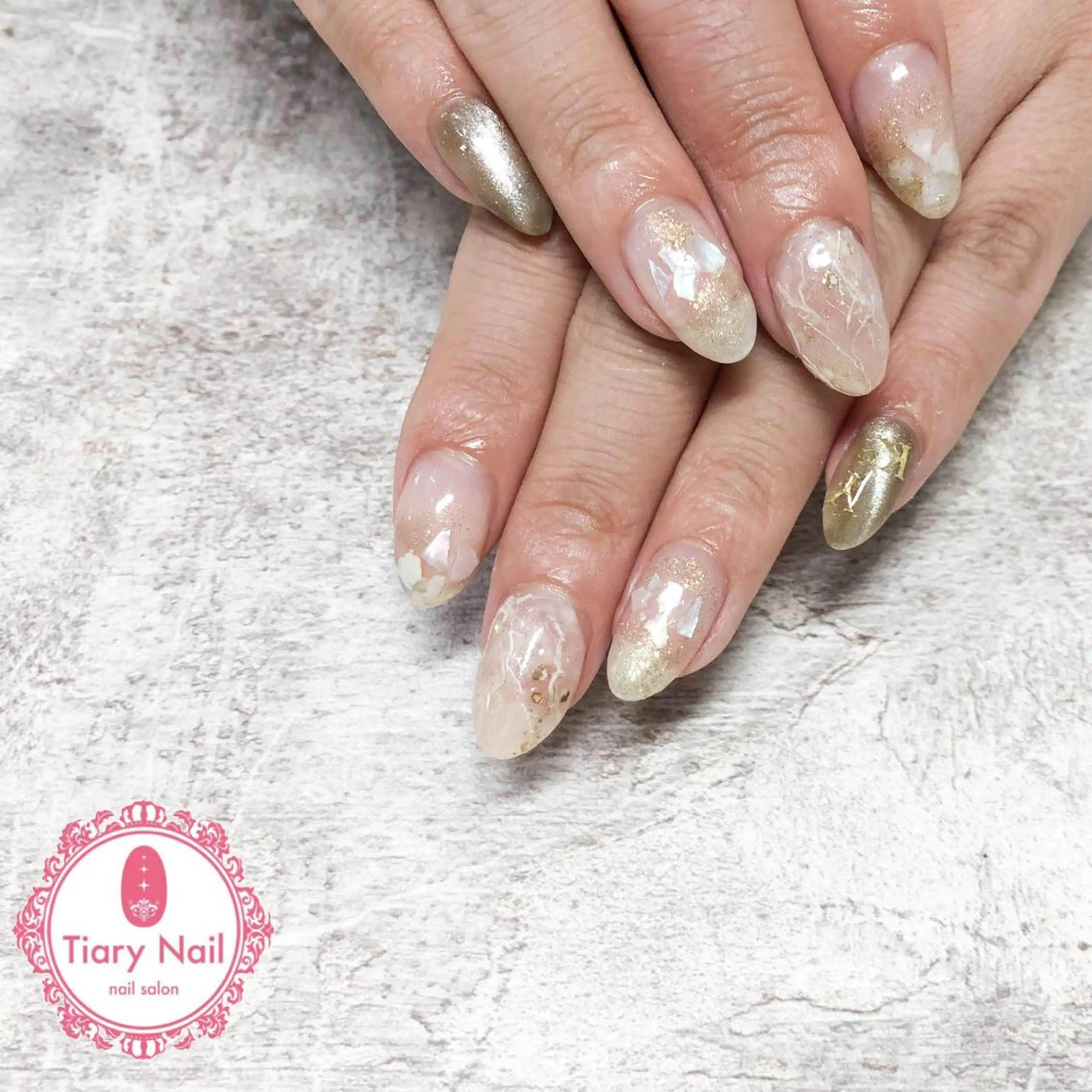 ネイル tiarynail K Kのネイルデザイン