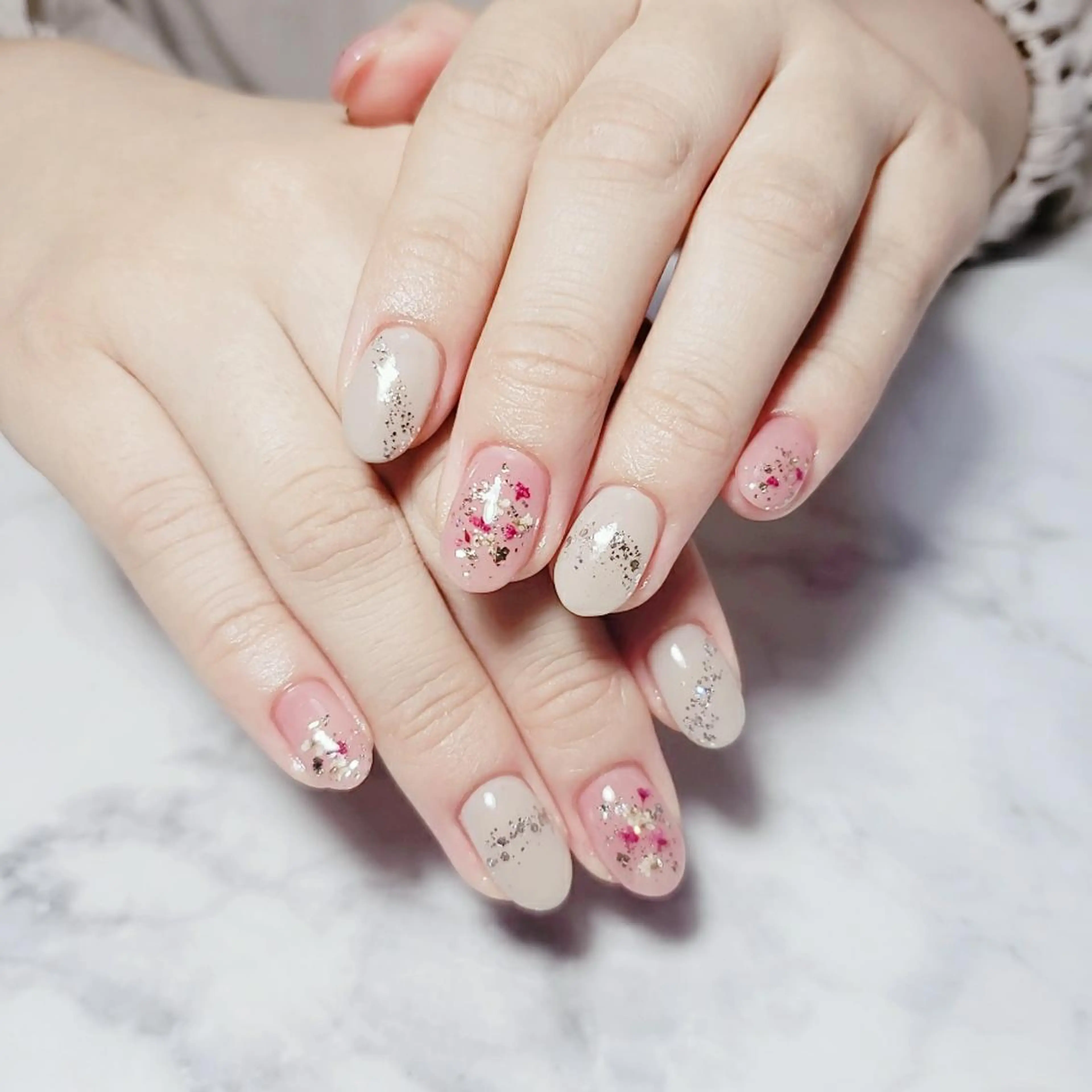 ネイル ハンドネイル ビジュード ネイルのネイルデザイン