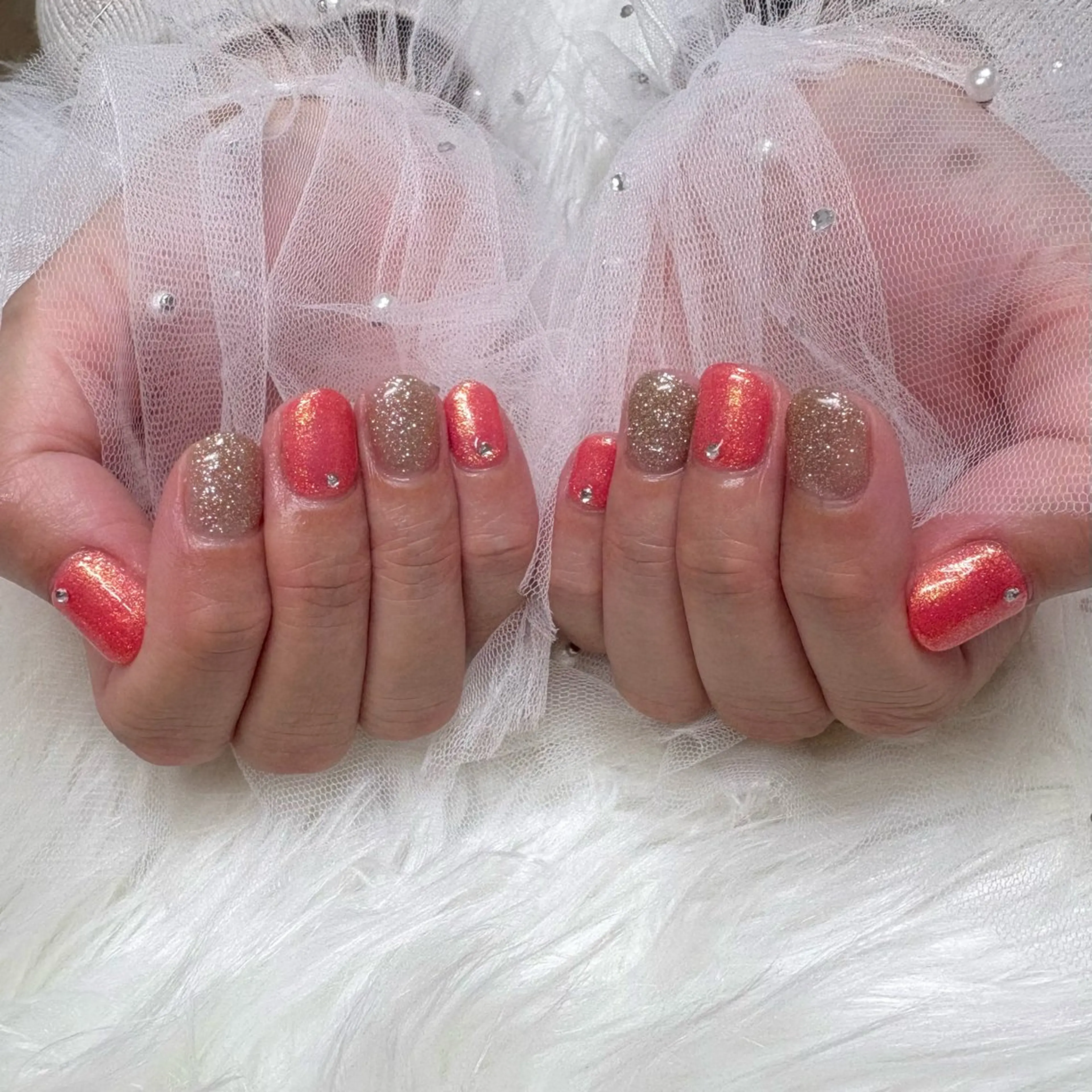 ネイル ストーンネイル ハンドネイル SHINE nail salonのネイルデザイン