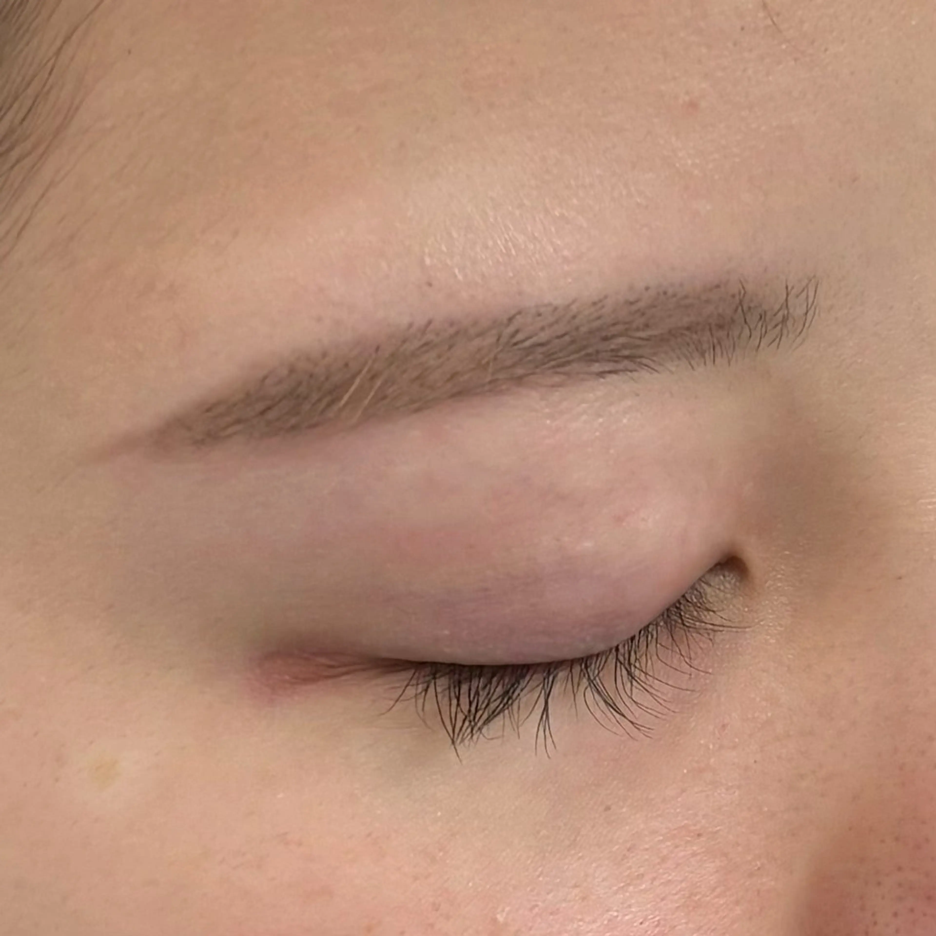 アイブロウ HEXA rukaの眉毛・アイブロウイメージ