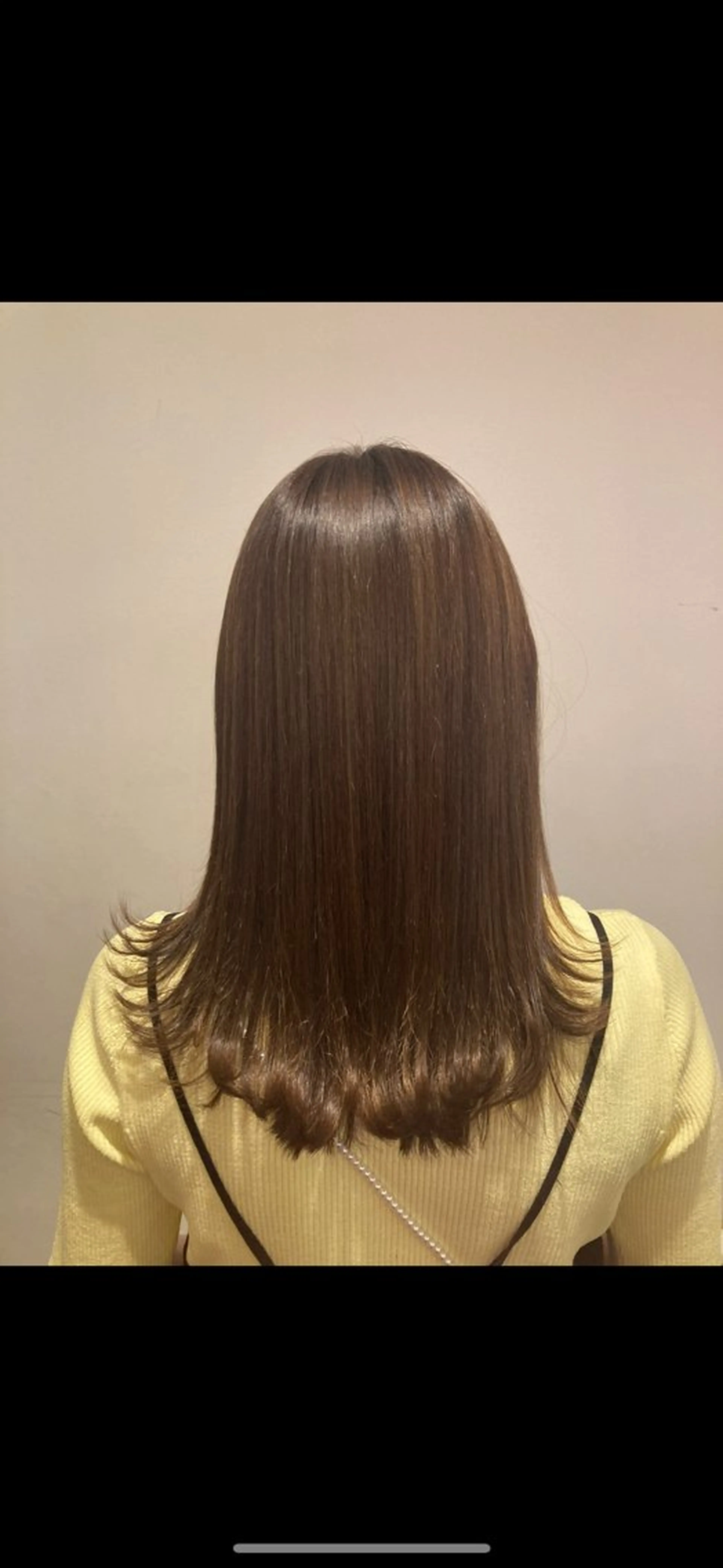 セミロング レナーク イスト ひとみのヘアスタイル