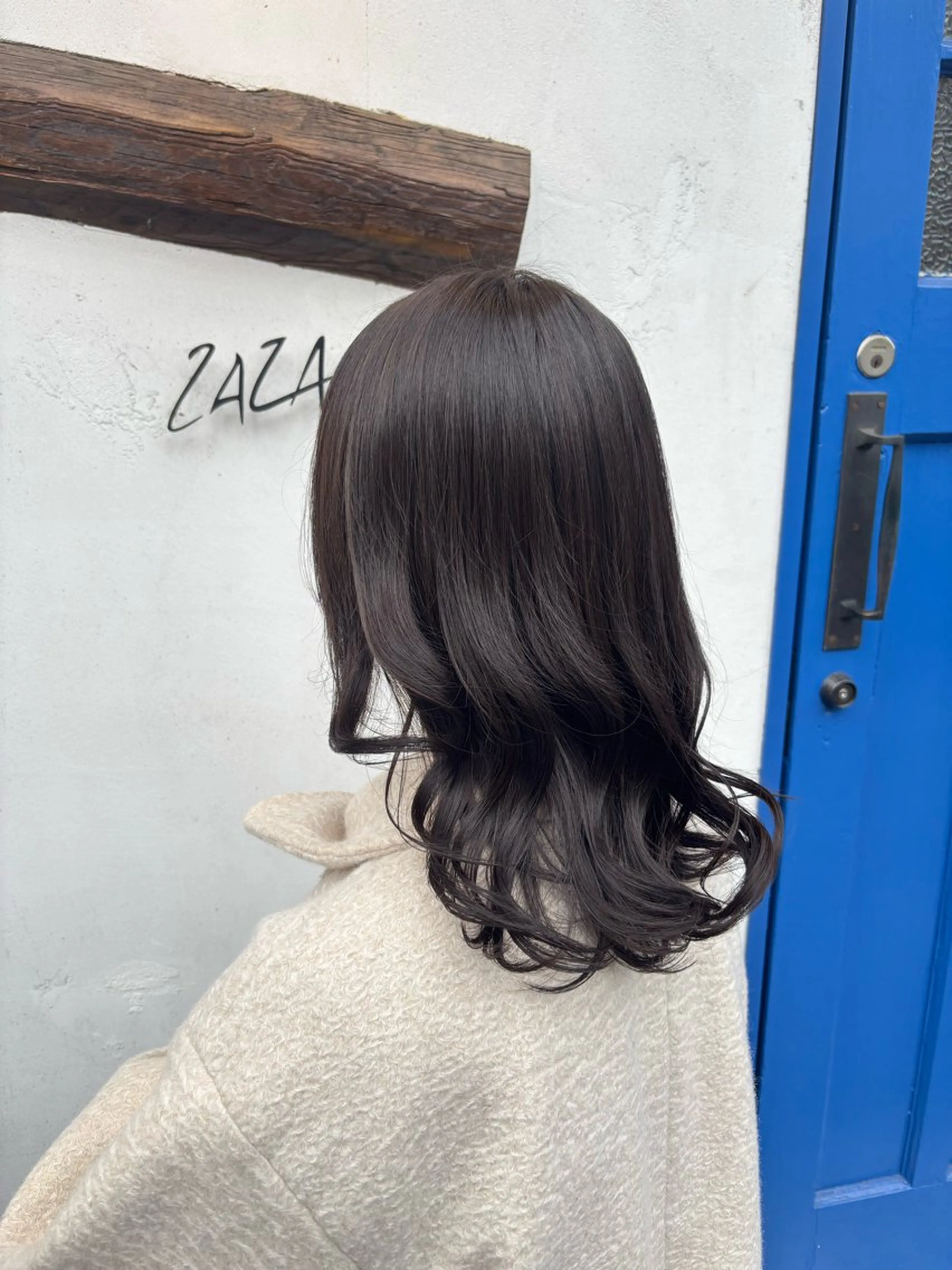 セミロング カラー ヘアカラー トリートメント ZAZA Wakaのヘアスタイル