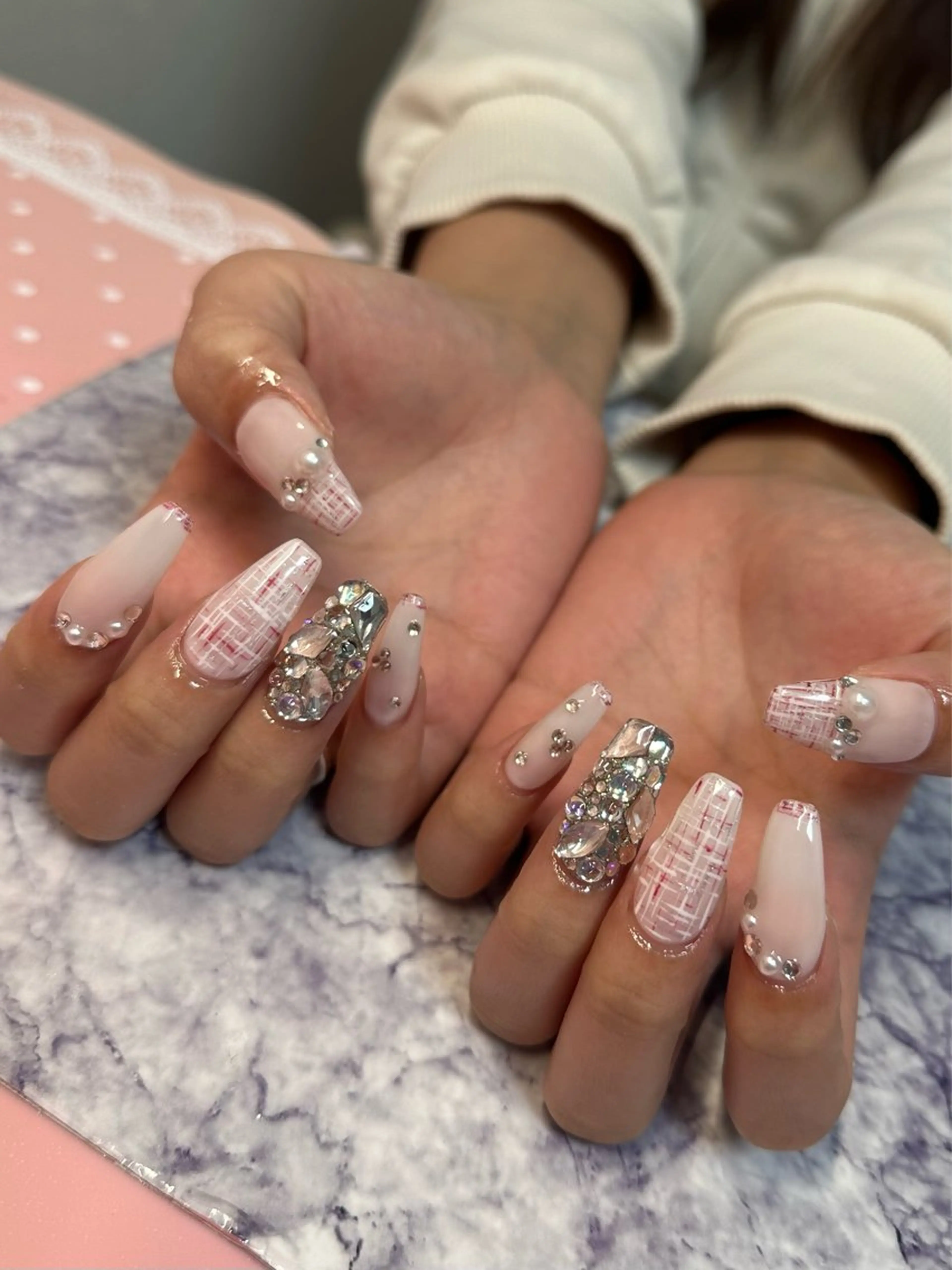 ネイル ハンドネイル Pretzels🥨 【プレッツェル】ミウのネイルデザイン