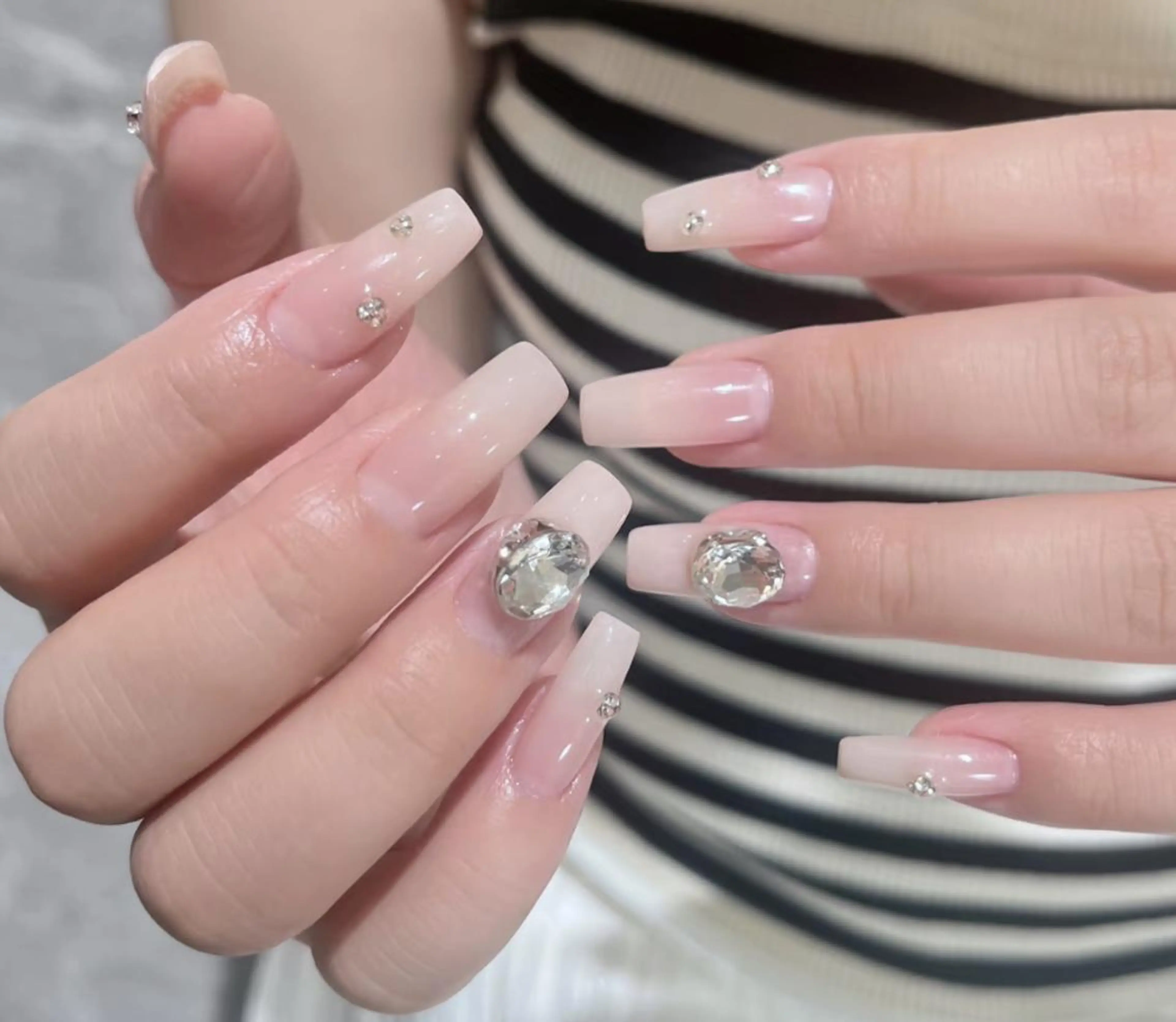 ネイル ハンドネイル 🎀 NaNa_nailのネイルデザイン
