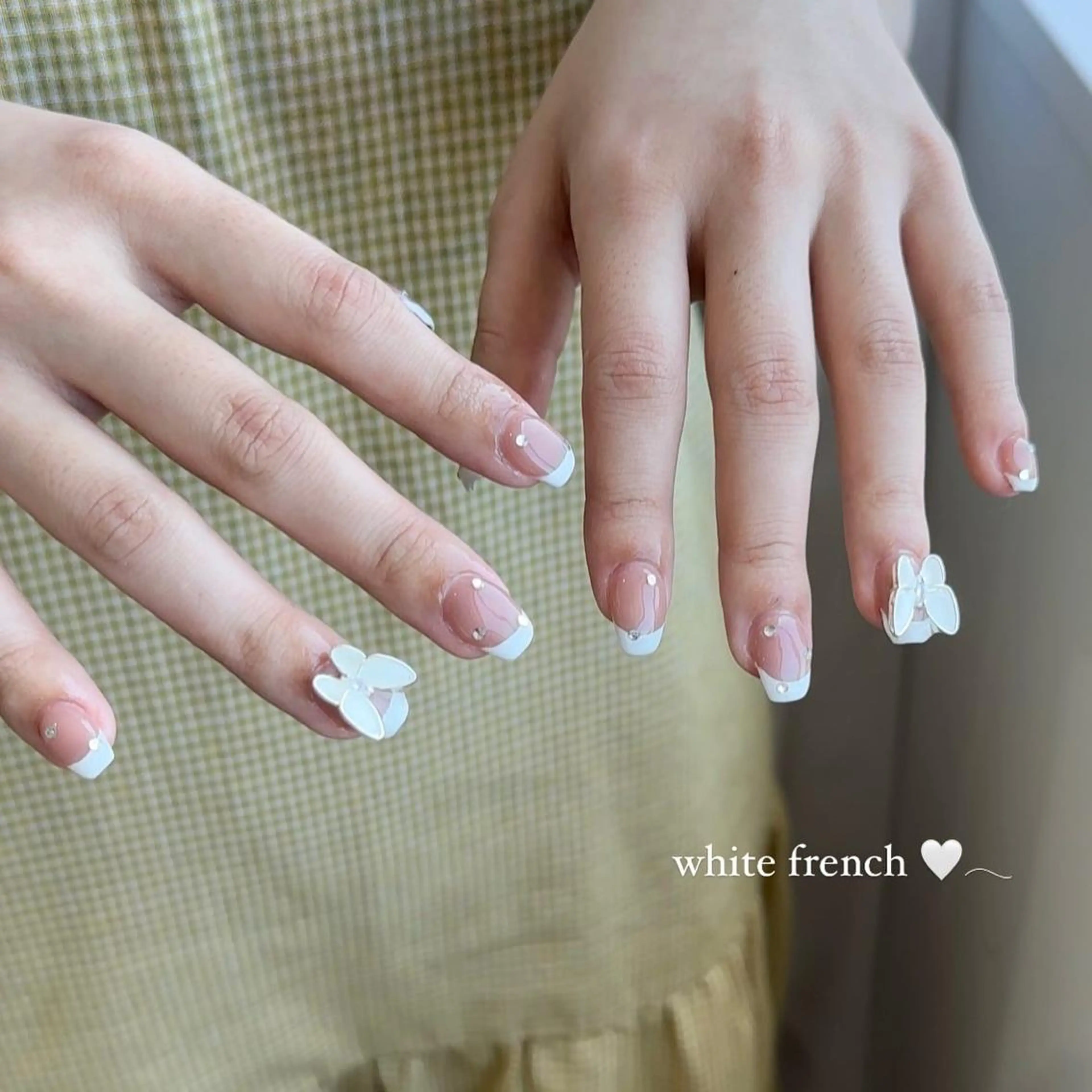 ネイル フレンチネイル nailsalon  TORONのネイルデザイン