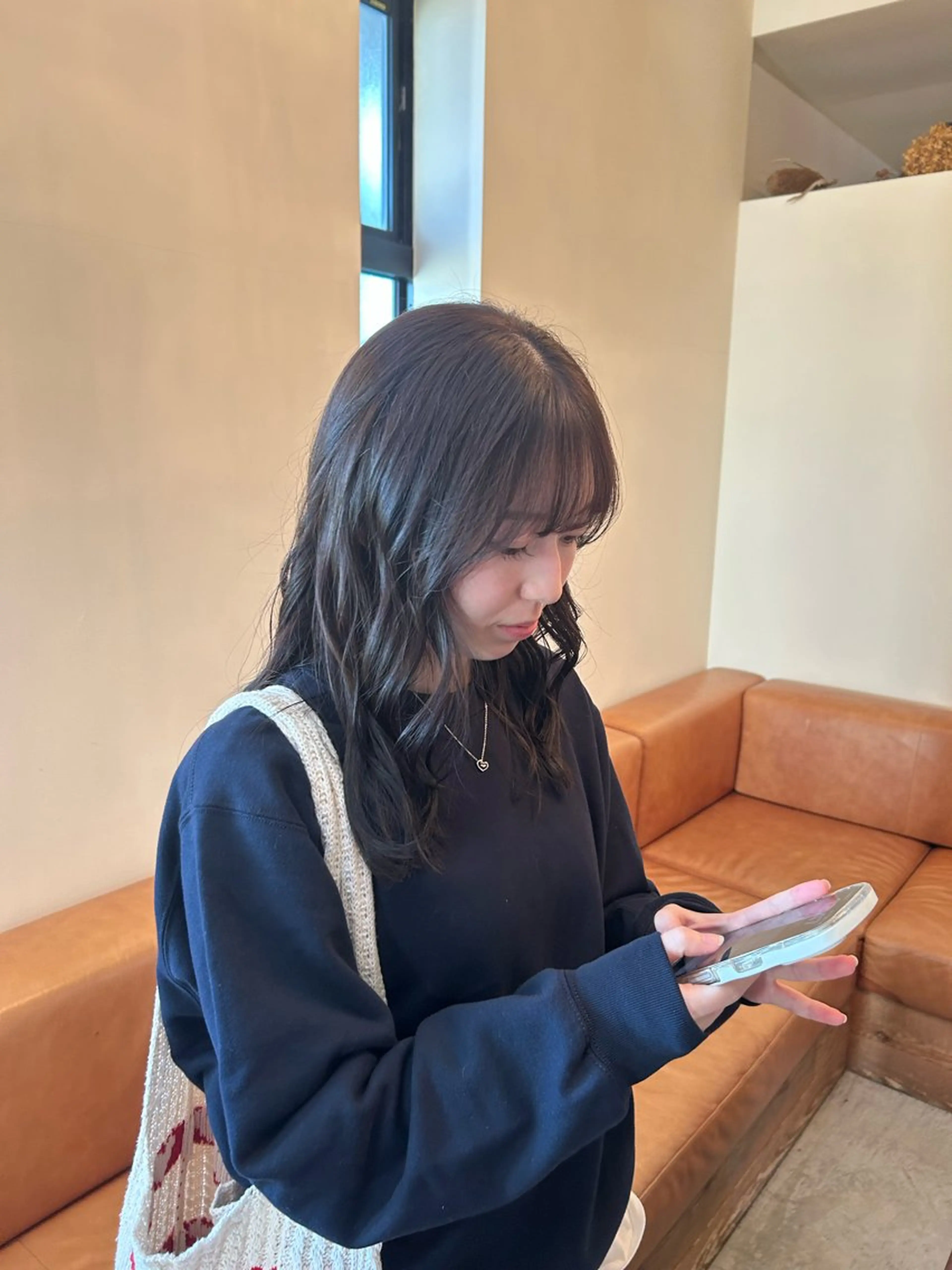 秋のこっくり透明感カラー+aujuaトリートメント+平日限定！無料前髪カット💇の写真