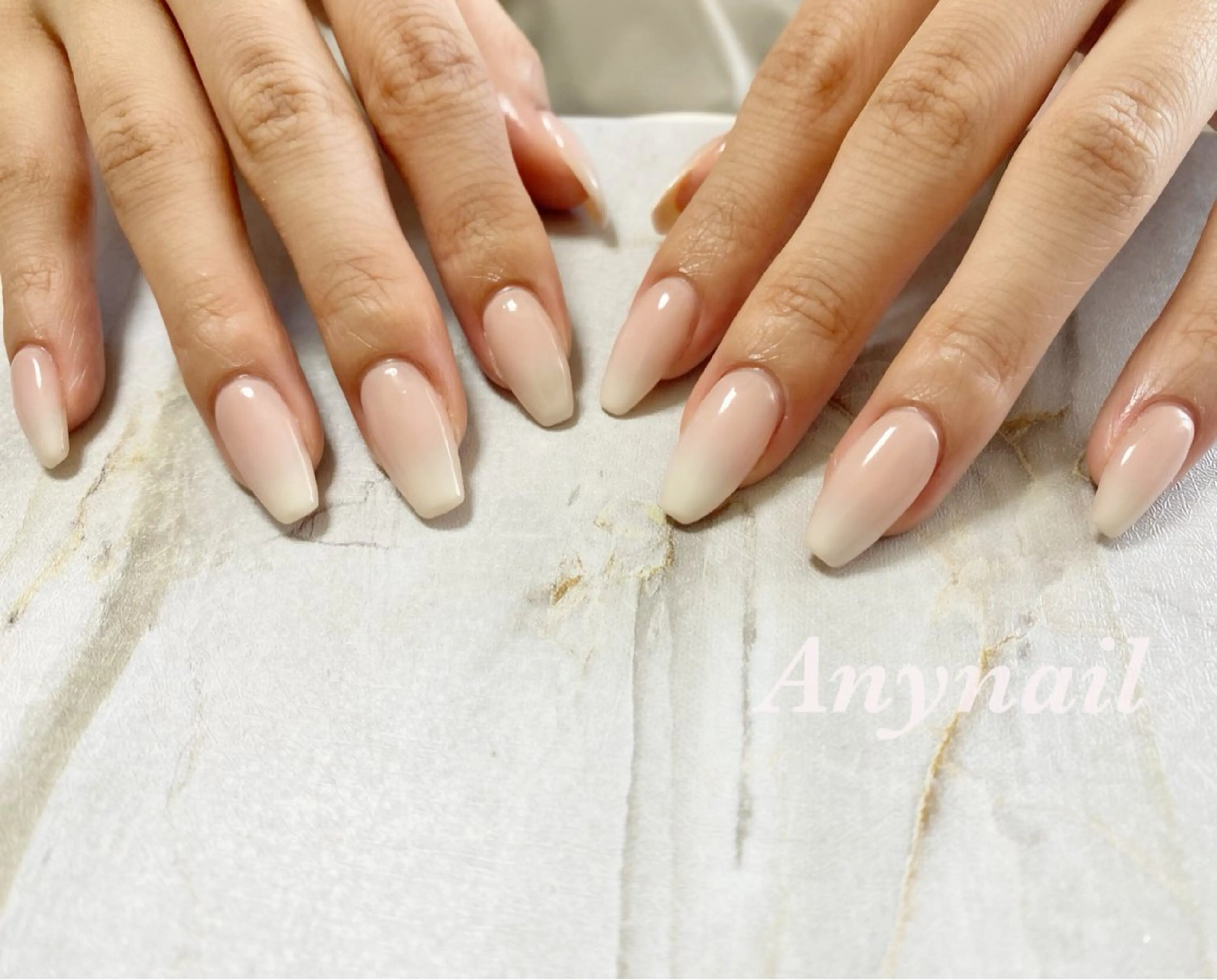 ネイル ブルー ジェルネイル グラデーション オフィスネイル ハンドネイル 岩澤 恵子のネイルデザイン