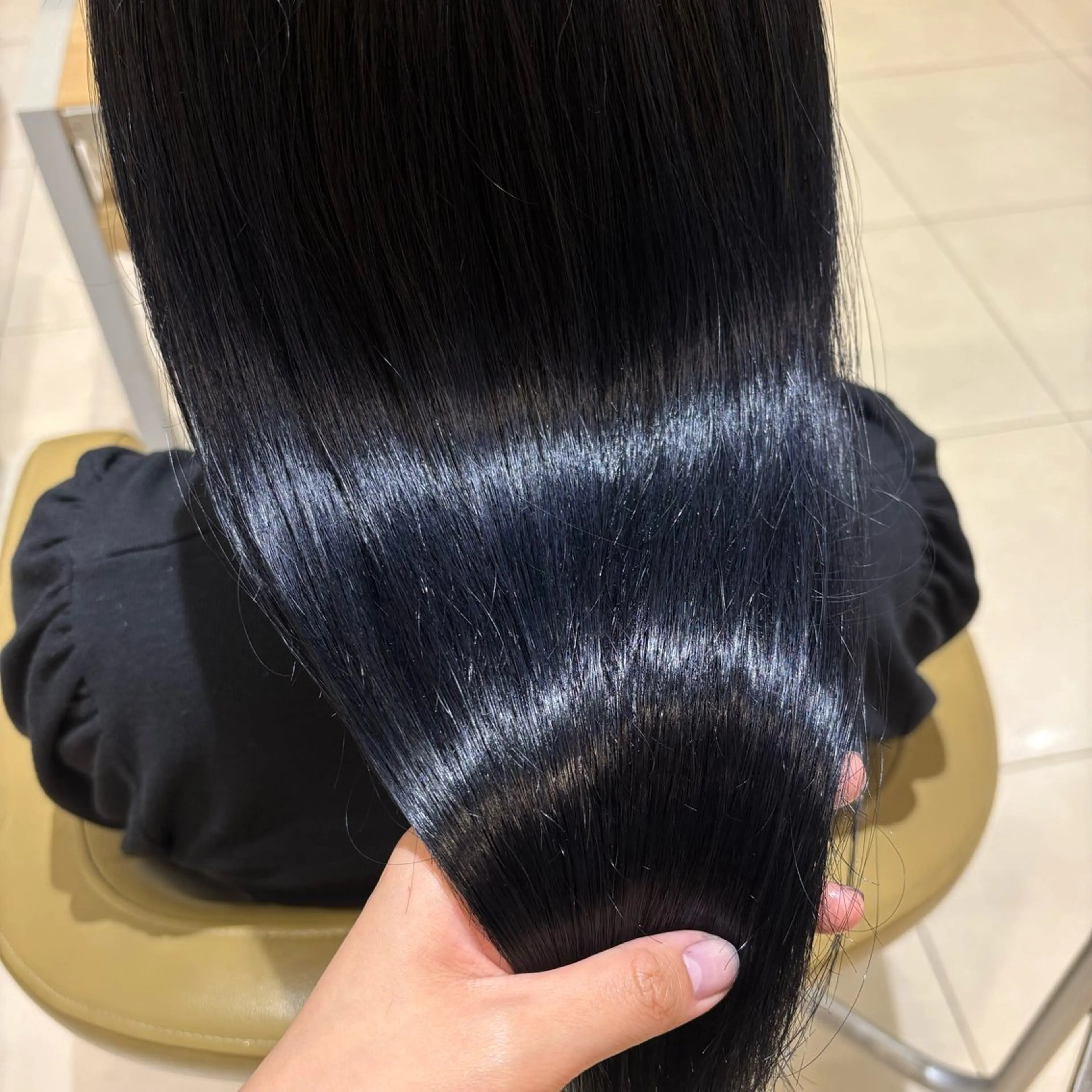 セミロング カラー ヘアカラー トリートメント ⭐️透明感カラー🤎 チサ🌀のヘアスタイル