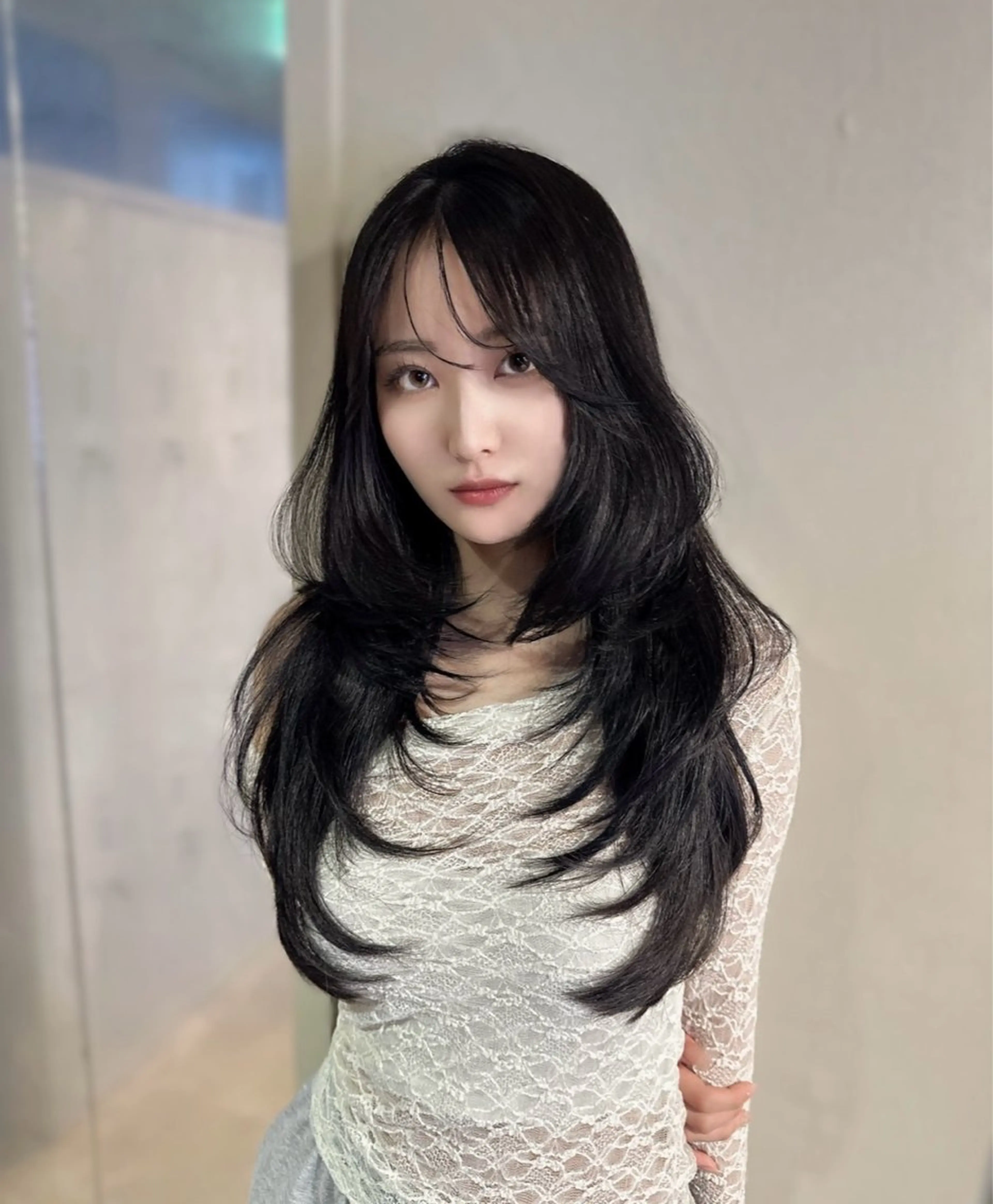 ロング レイヤーカット カット ヘアカラー トリートメント MOE 🐱のヘアスタイル