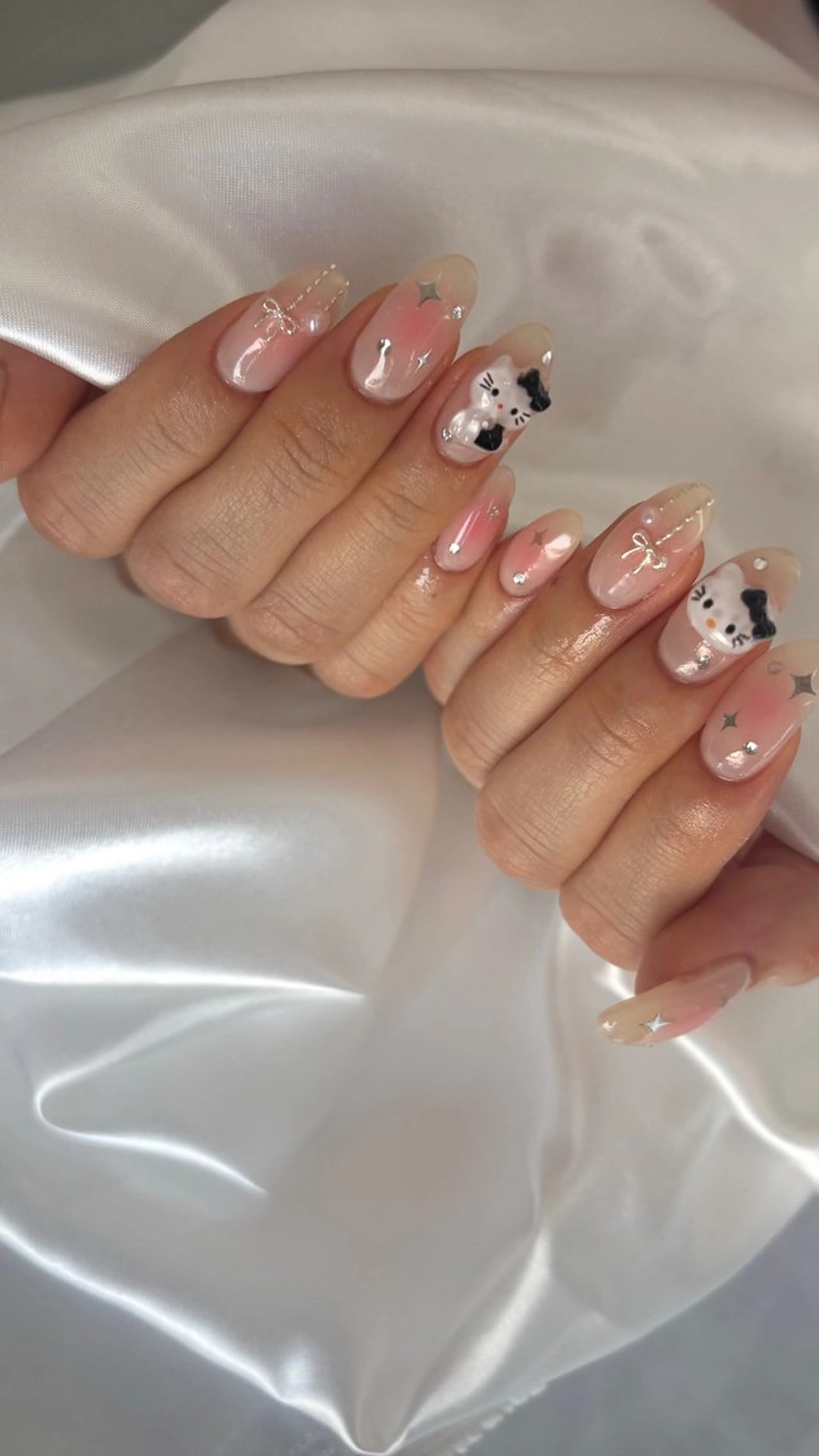 ネイル チークネイル ハンドネイル GRACE Rioのネイルデザイン