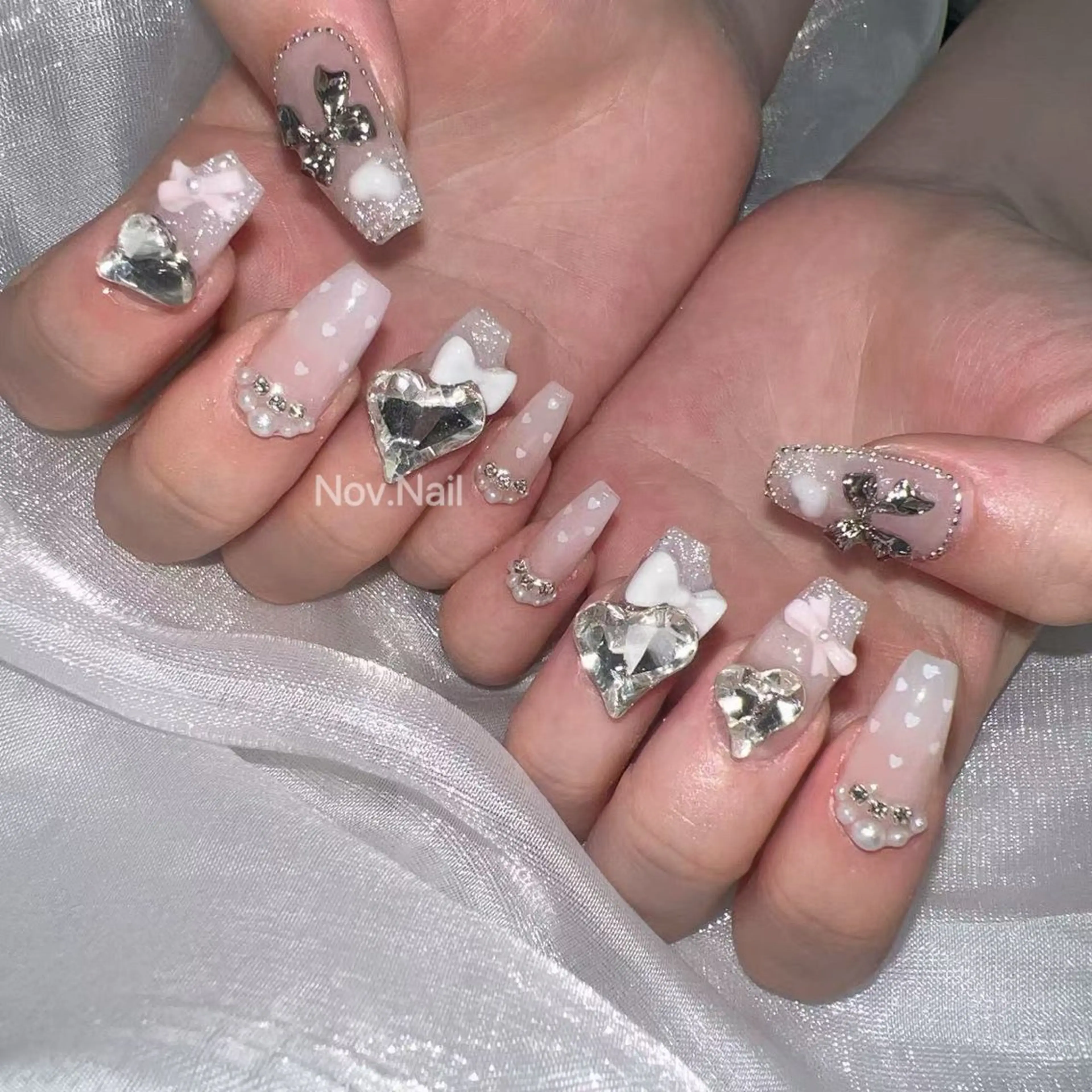 ネイル Nov. ネイルサロンのネイルデザイン