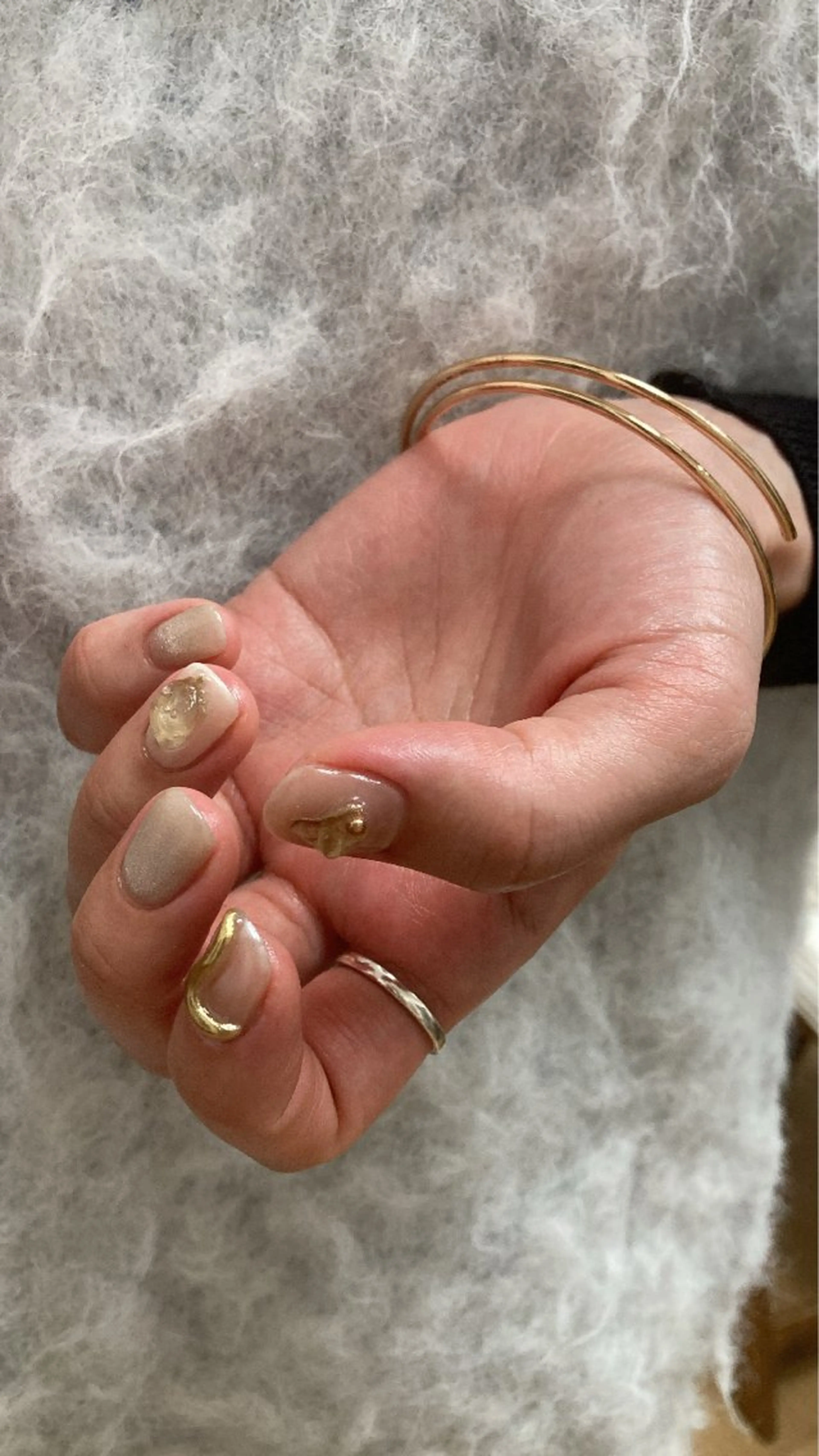 ネイル nailsalon hue所属・小山 羽奈のネイルデザイン