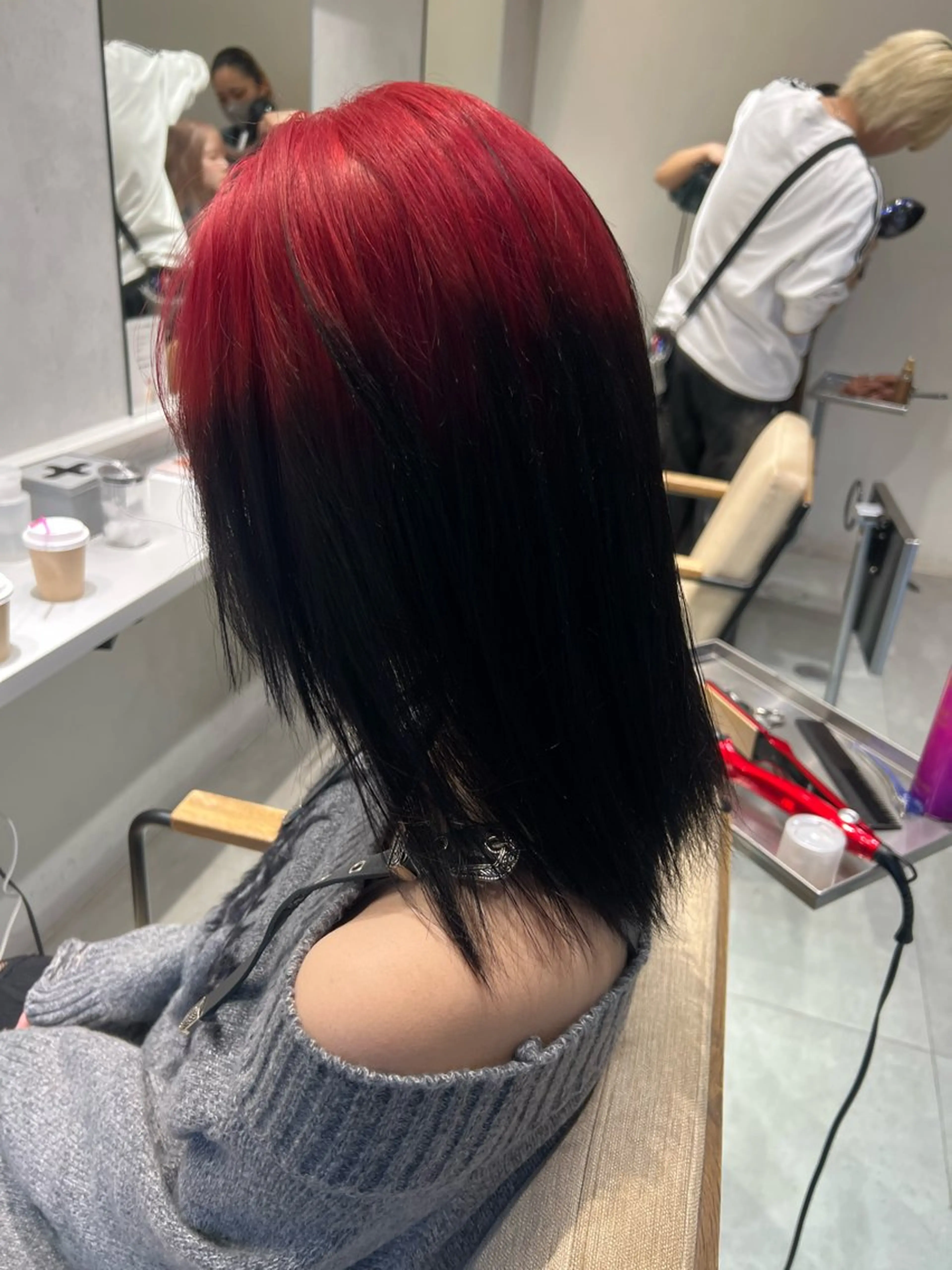 ミディアム デザイン🥇複雑履歴 ハイトーン特化のヘアスタイル