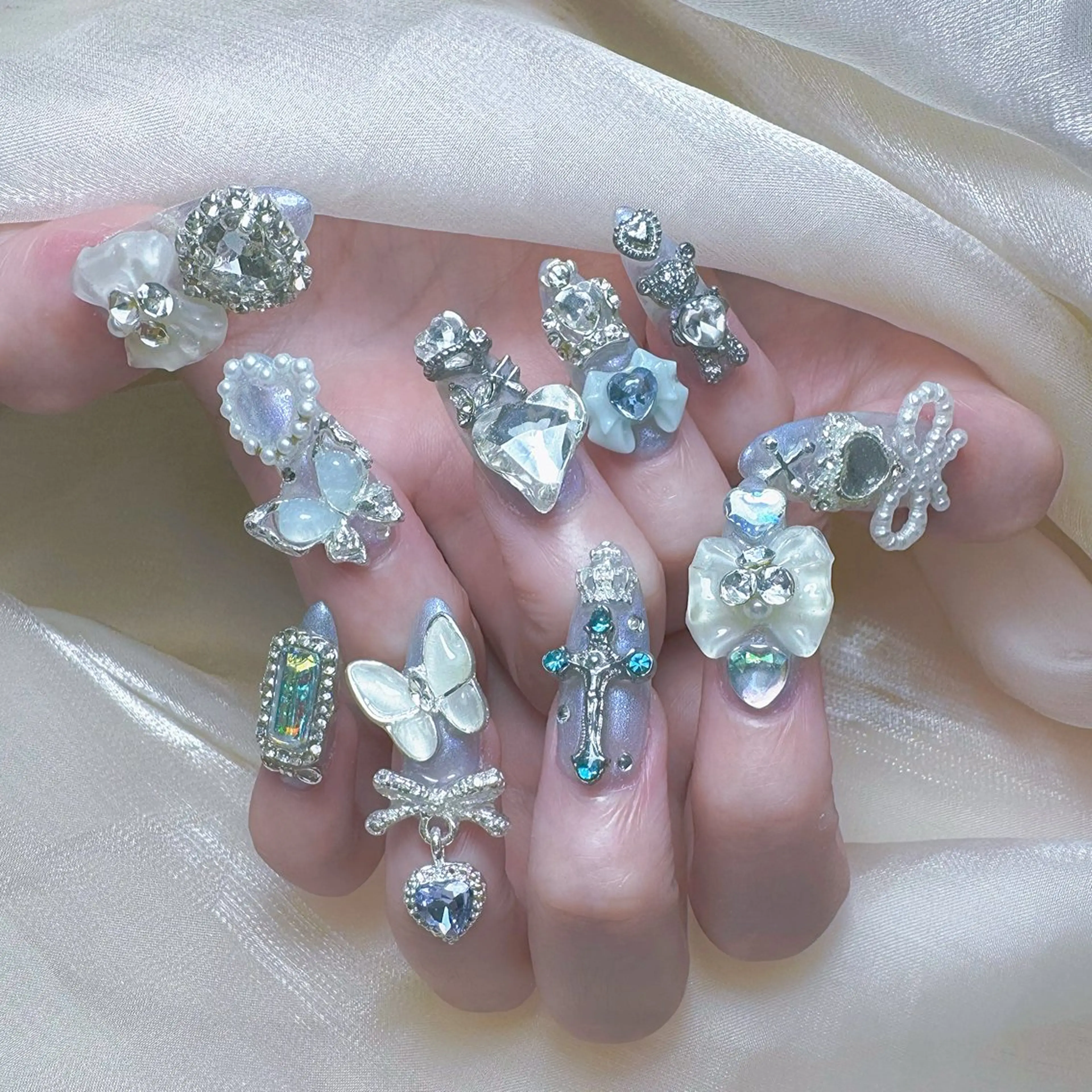 ネイル ハート 韓国ネイル スカルプネイル 夏ネイル ワンホンネイル Melody Nail所属・Melody  3D/スカルプ専門店のネイルデザイン