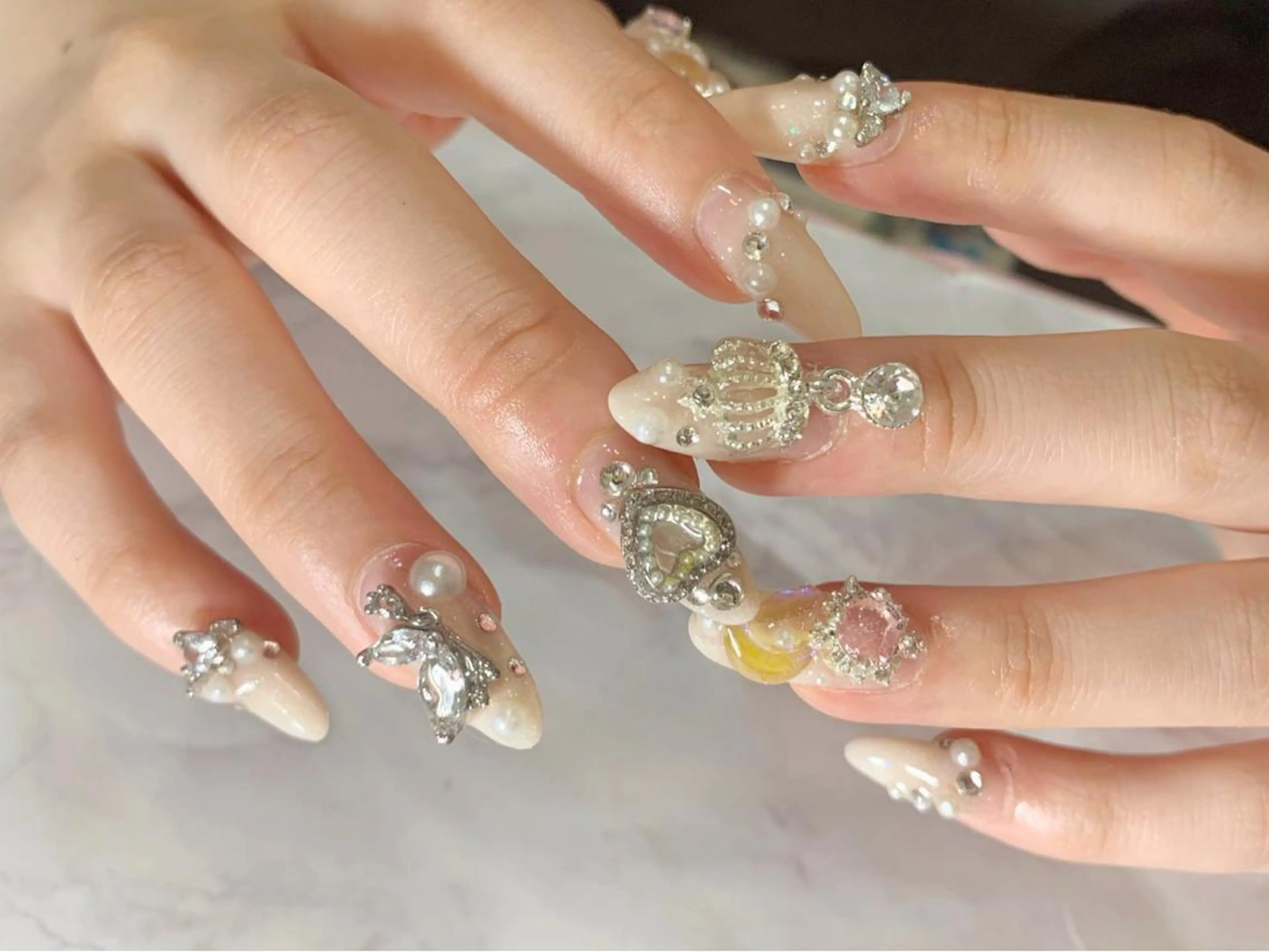 ネイル グラデーション スカルプネイル glossnail MIKIのネイルデザイン