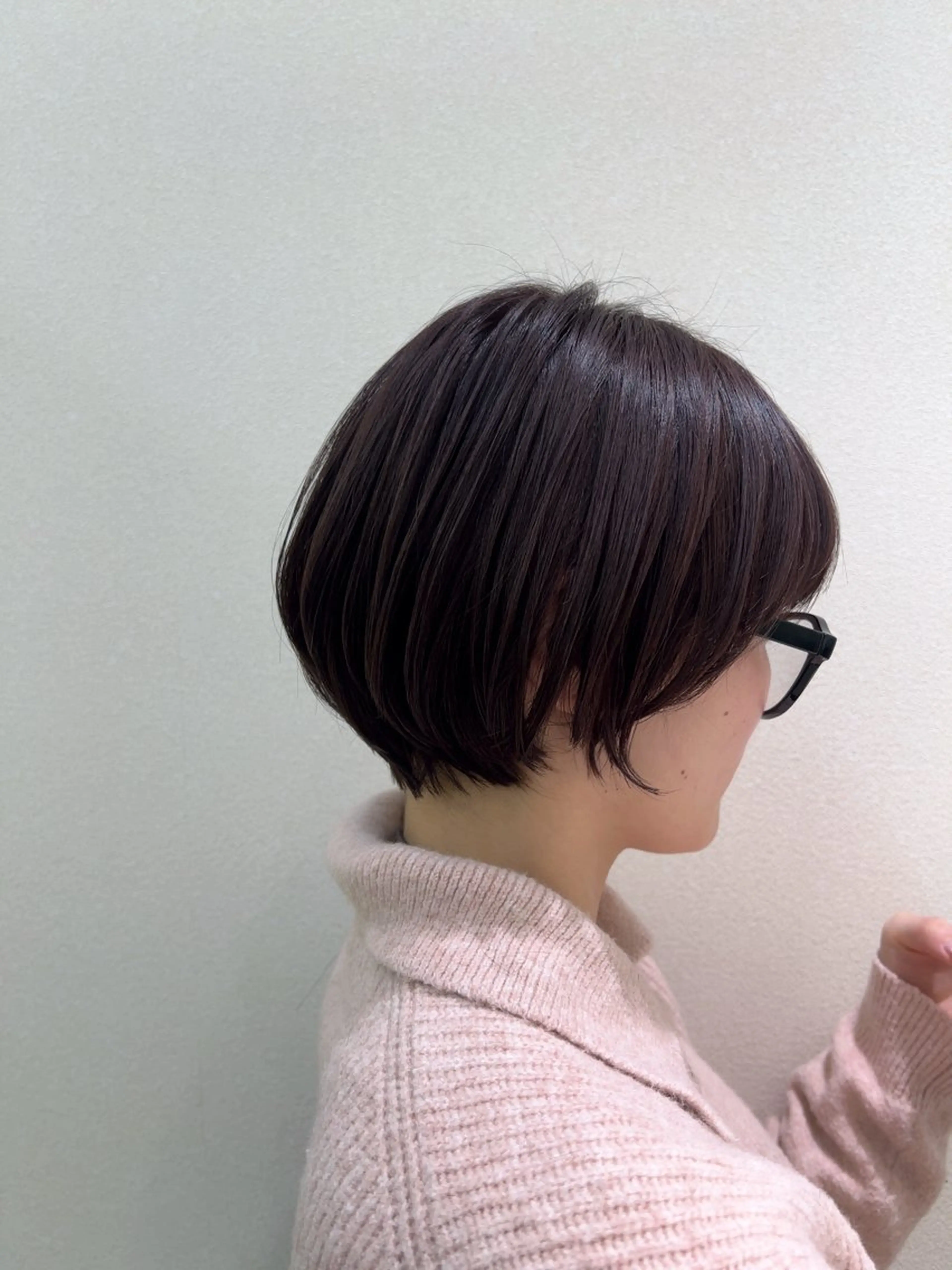 ショート 暗髪/艶髪/Ono .のヘアスタイル