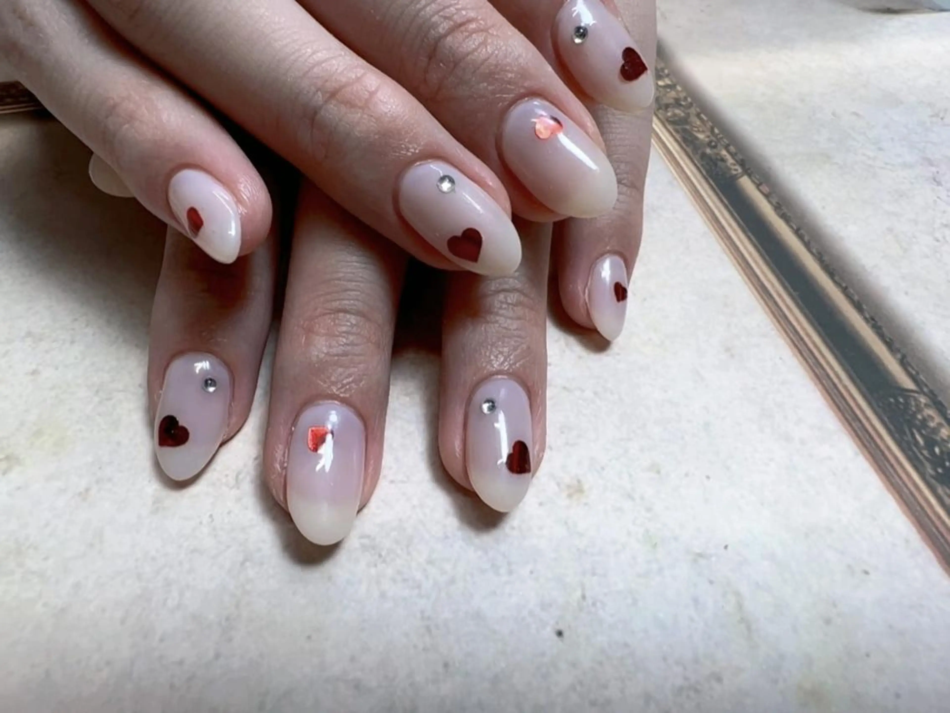 ネイル ハンドネイル ハンドケア ビューティーサロン ヘゼリヒのネイルデザイン