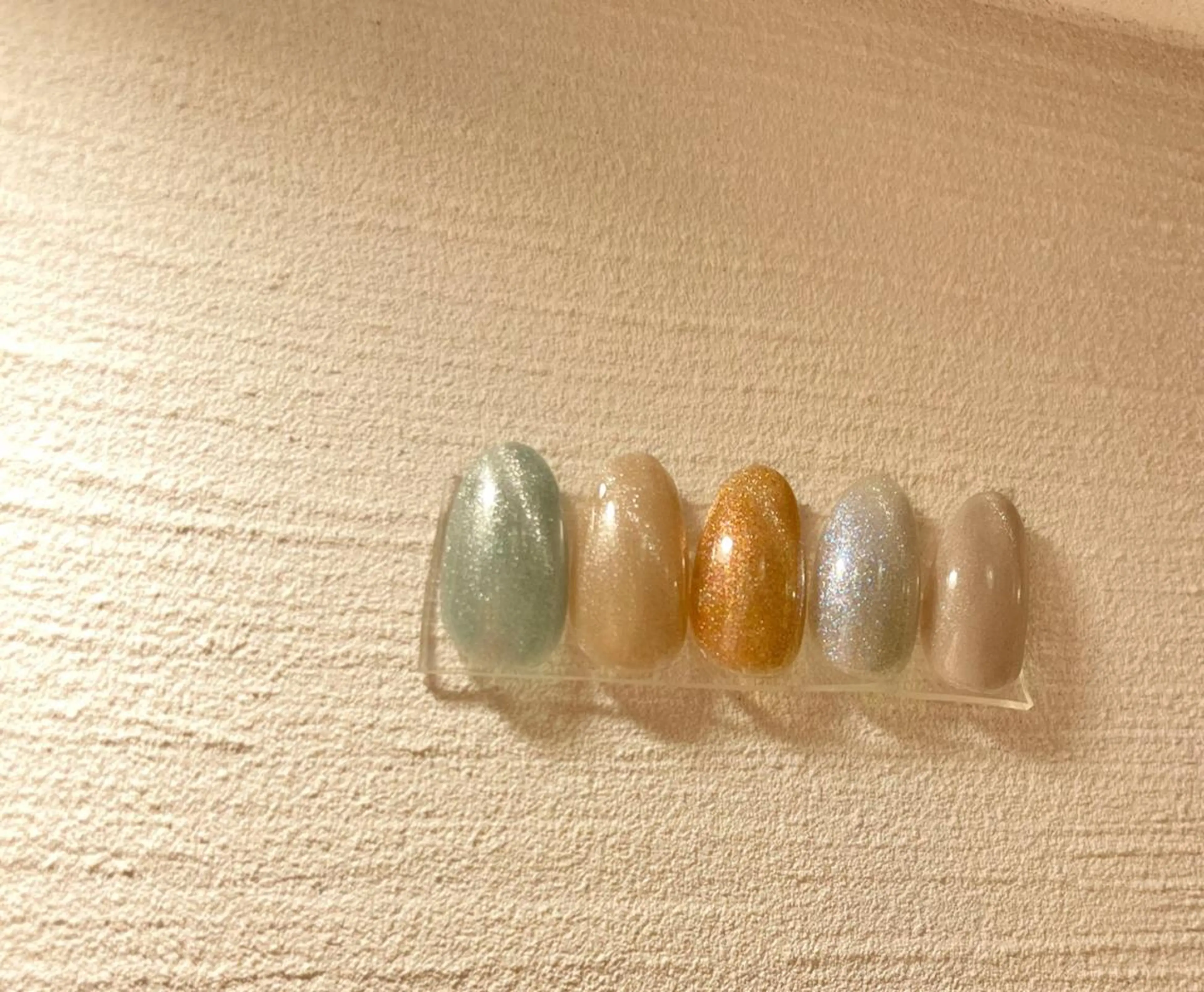 ミディアム ネイル マグネットネイル BINEL REINAのネイルデザイン