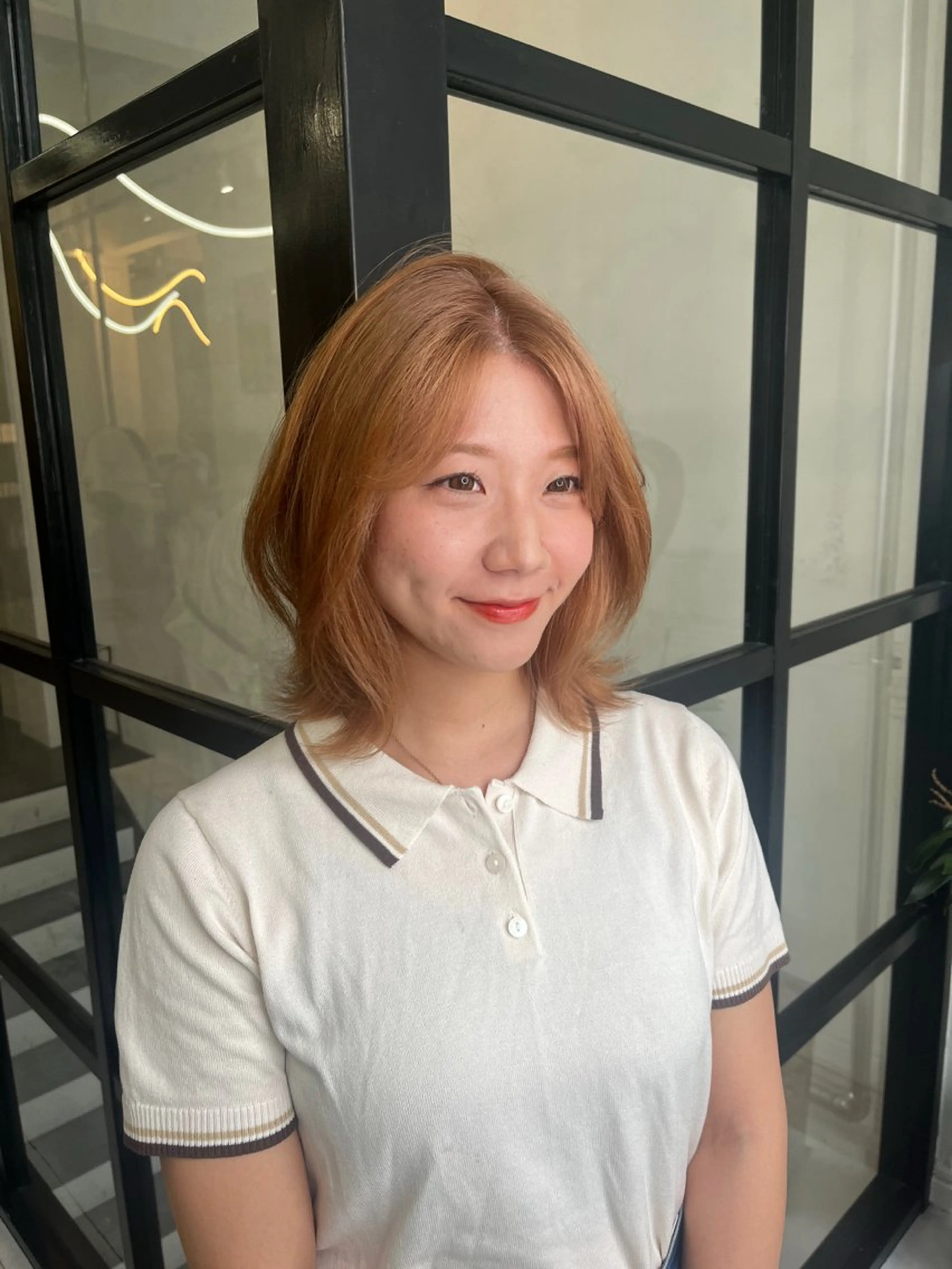 ミディアム カラー MaisonHALU 梅木琉衣のヘアスタイル